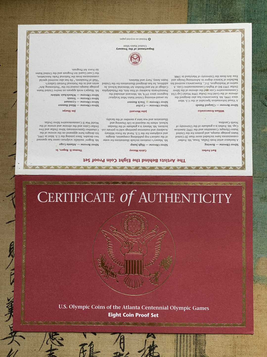 《竞宝斋》中天佳节（端午节特拍）6月12日-周日-第64场 美国 1996年 亚特兰大 奥运会 精制 1美元 银币 8枚套，原盒带证书 保存的非常好 非常少见的一套 单枚重量26.73克 900银