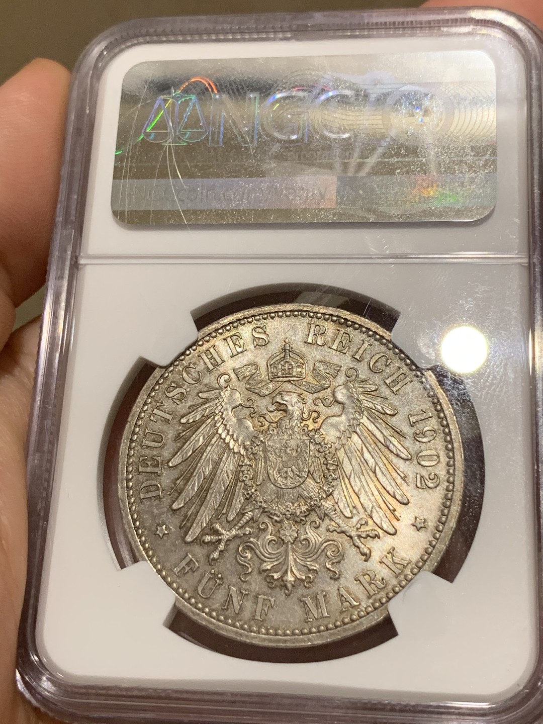 《竞宝斋》中天佳节（端午节特拍）6月12日-周日-第64场 NGC 冠军分 MS66 德国 1902年 巴登 弗里德里希一世 5马克大银币 银发苍苍 光泽凝霜完美  老评级号严评，投资 收藏两相宜