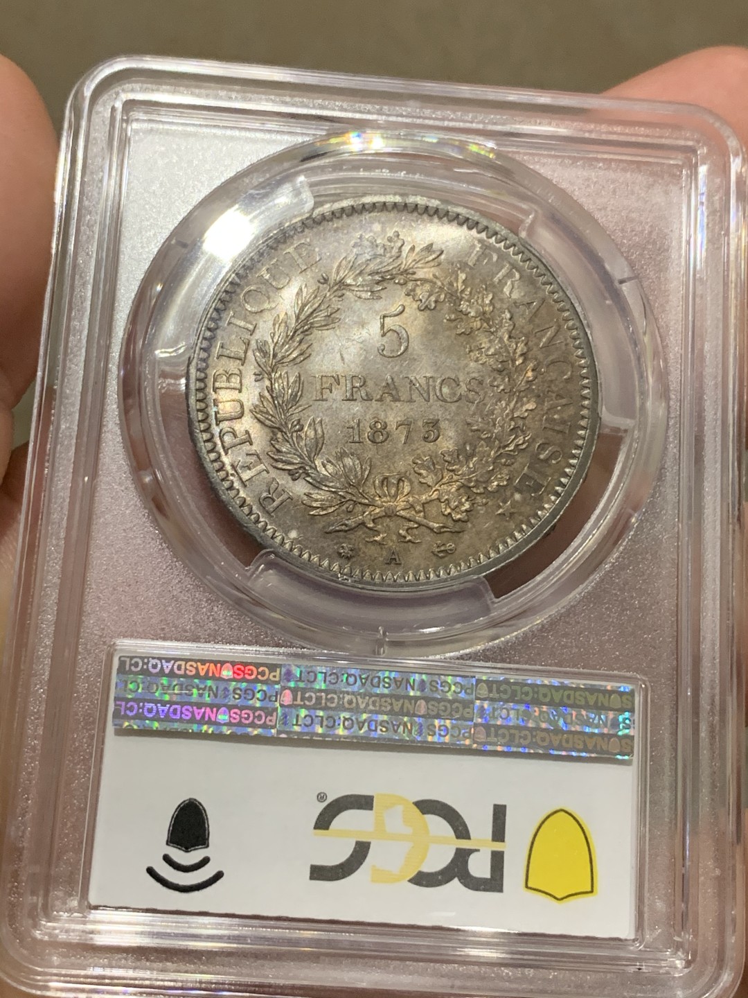 《竞宝斋》中天佳节（端午节特拍）6月12日-周日-第64场 PCGS MS64+ 法国 1873年大力神 5法郎 银币 双面老五彩包浆   收藏级品质 有光 有彩  比较合适