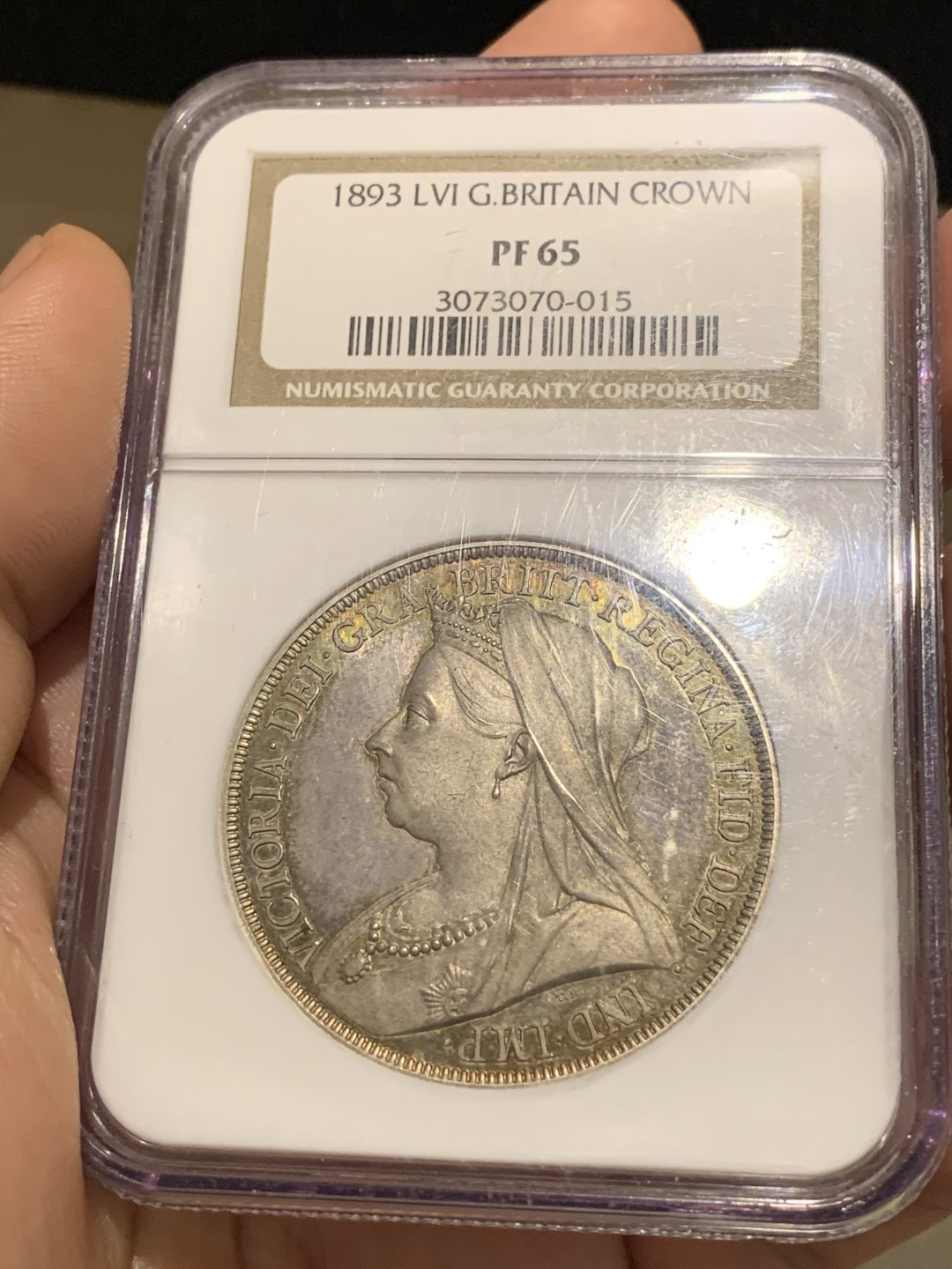 《竞宝斋》中天佳节（端午节特拍）6月12日-周日-第64场 NGC PF65 英国精制65分 1893年 维多利亚女王 克朗马剑大银币  顶级高分 难得状态 PF滞涨品种 值得投资