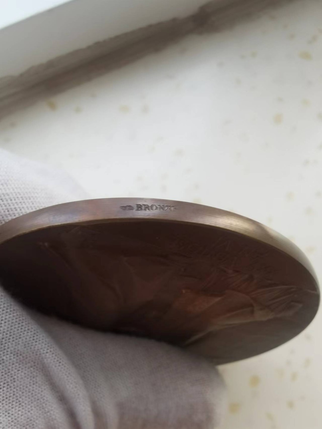 好章还需好盒衬 1898年米卢斯归属法国100周年铜章