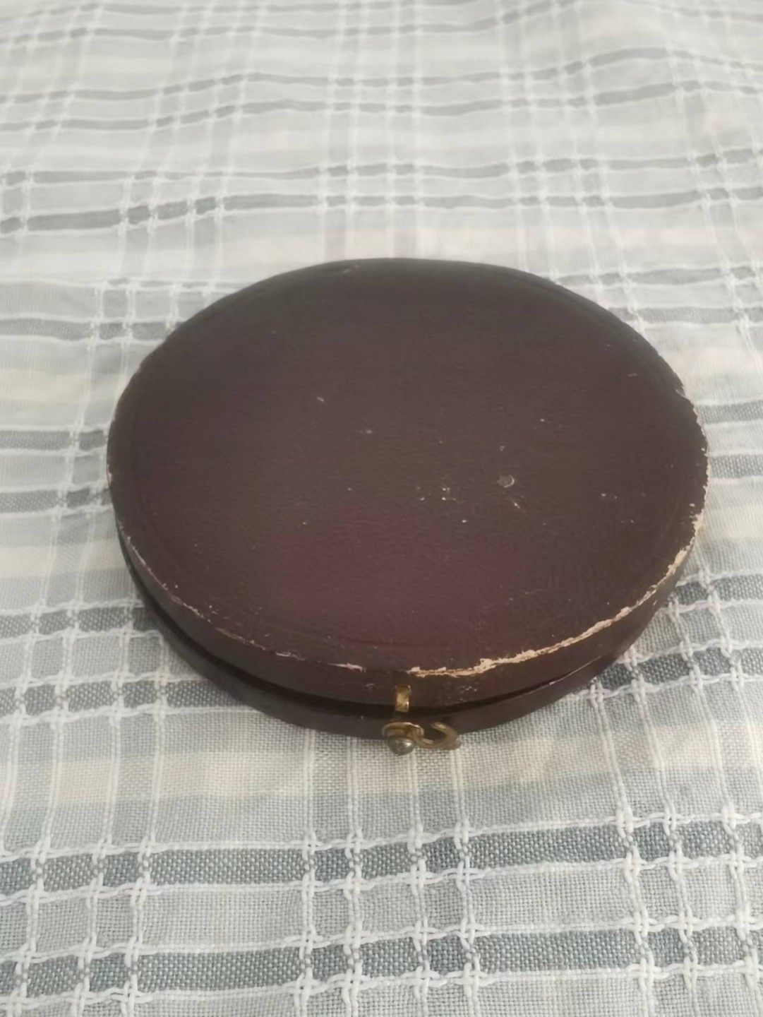 好章还需好盒衬 1862年海军孤儿学校在布雷斯特成立铜章