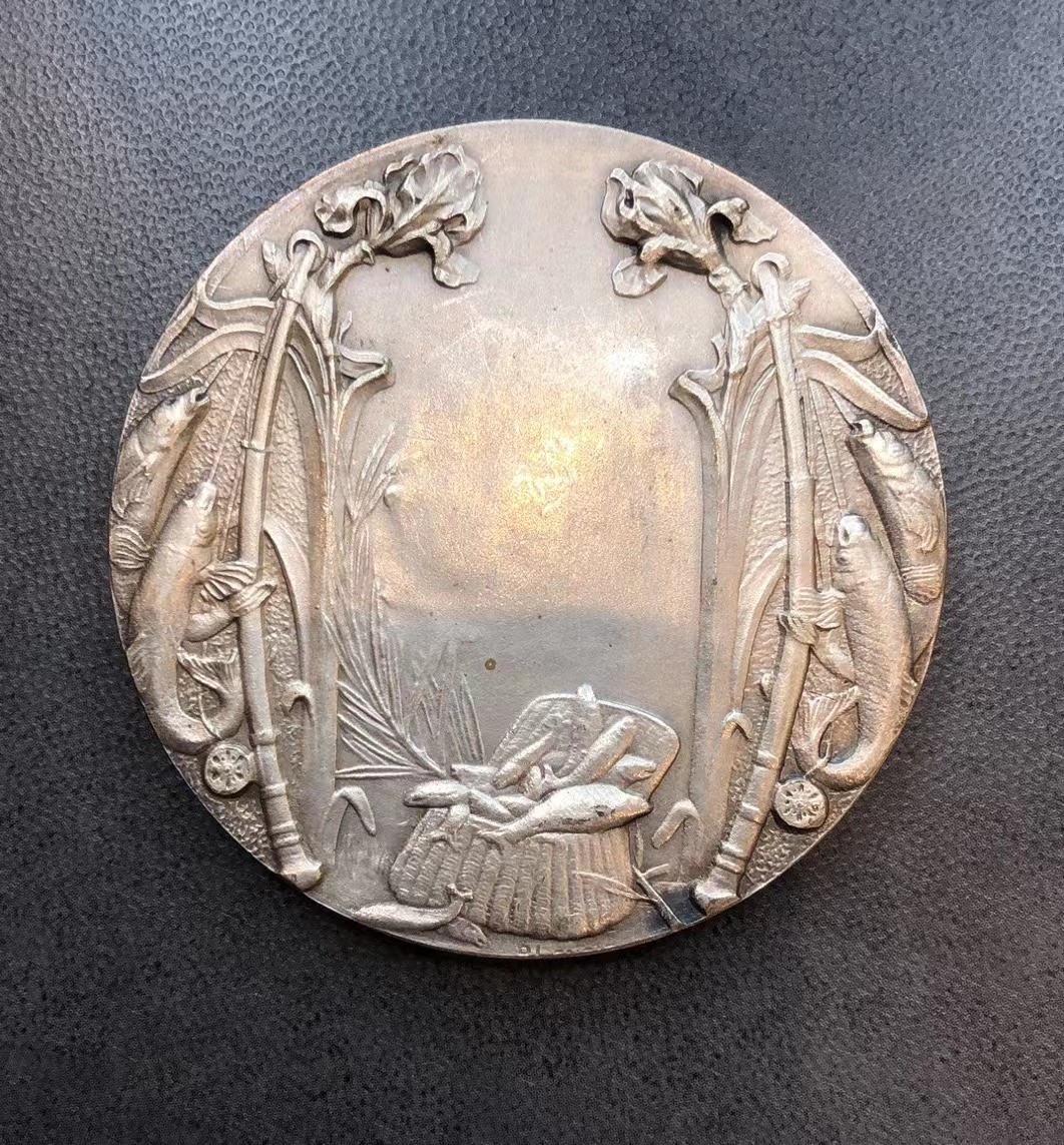 第三期欧洲新艺术麦朵尔 垂钓