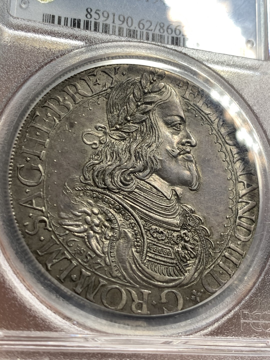 《竞宝斋》中天佳节（端午节特拍）6月12日-周日-第64场 PCGS冠军分 MS62 1657年神圣罗马帝国费迪南三世泰勒 加厚盒子，稀少圣维特厂出品，P盒唯一评级记录，接近400年的均匀铁灰色包浆，状态极佳