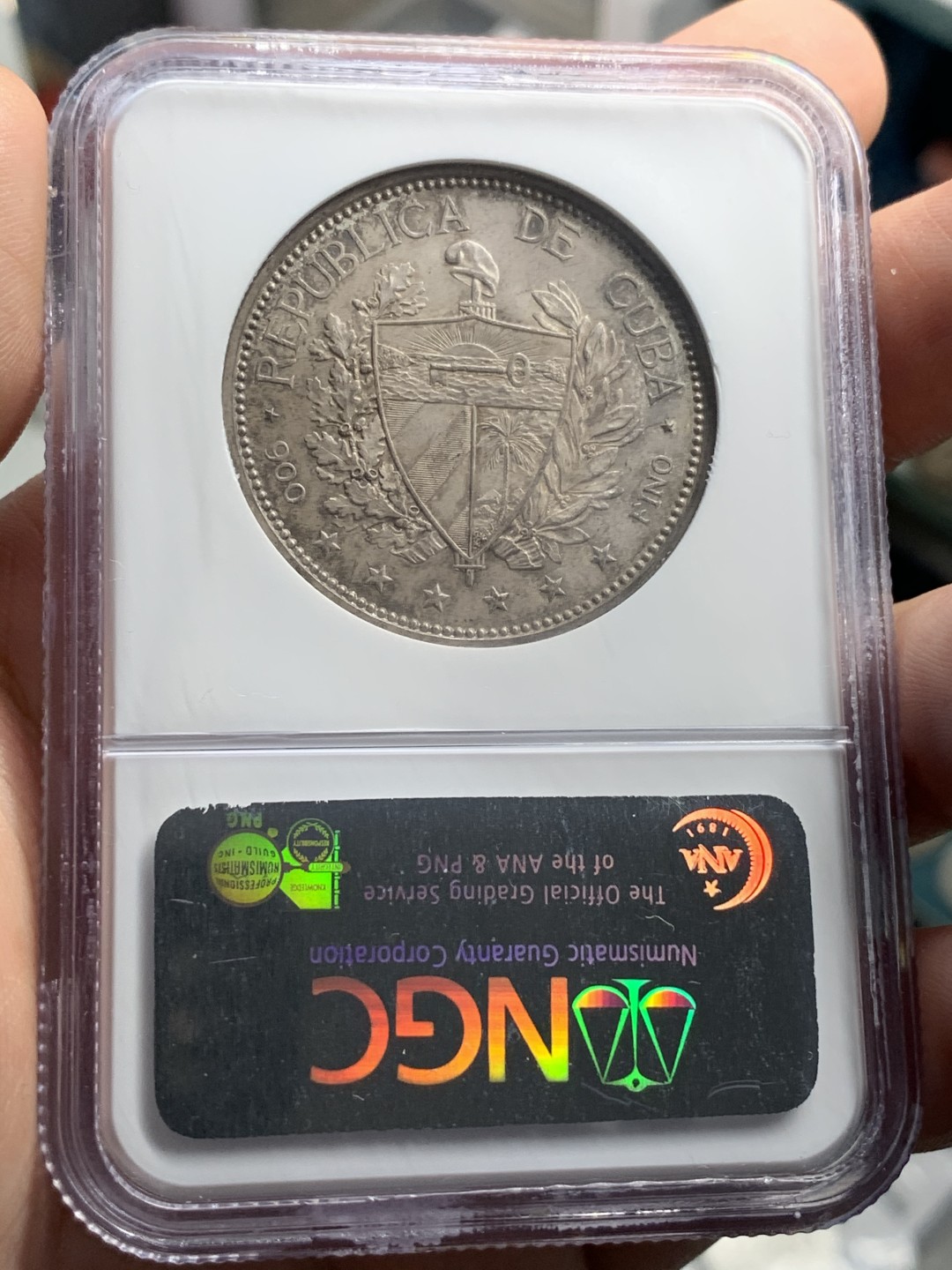 《竞宝斋》中天佳节（端午节特拍）6月12日-周日-第64场 NGC MS64 古巴  1897年 女神 1比索银币 双面均匀的深咖色包浆 1897年古巴独立爱国者在纽约制作的第一枚纪念银币 第一次在钱币上出现古巴盾徽图案 具有非凡意义