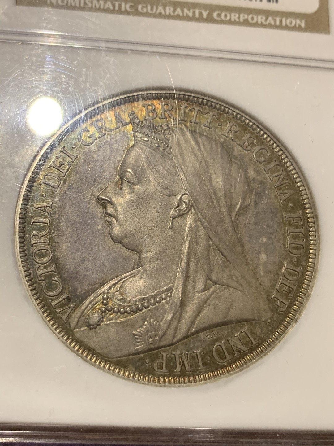 《竞宝斋》中天佳节（端午节特拍）6月12日-周日-第64场 NGC PF65 英国精制65分 1893年 维多利亚女王 克朗马剑大银币  顶级高分 难得状态 PF滞涨品种 值得投资