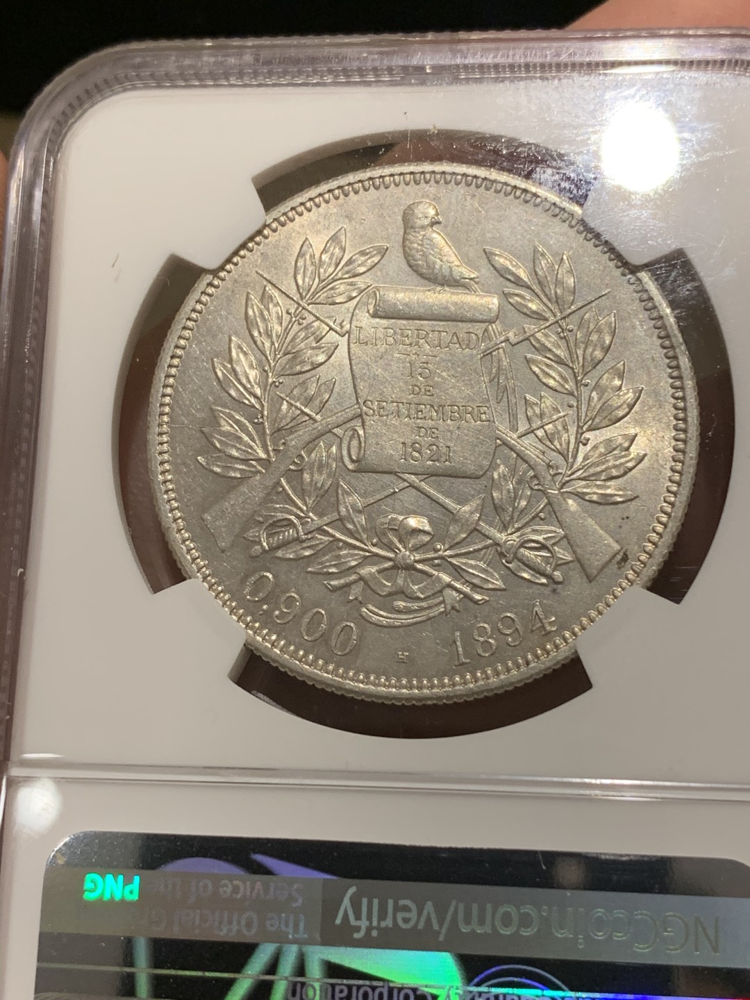 《竞宝斋》中天佳节（端午节特拍）6月12日-周日-第64场 第三名 NGC-MS63 危地马拉 1894年 坐人拿花 1比索 大银币 车轮光 顶级好品