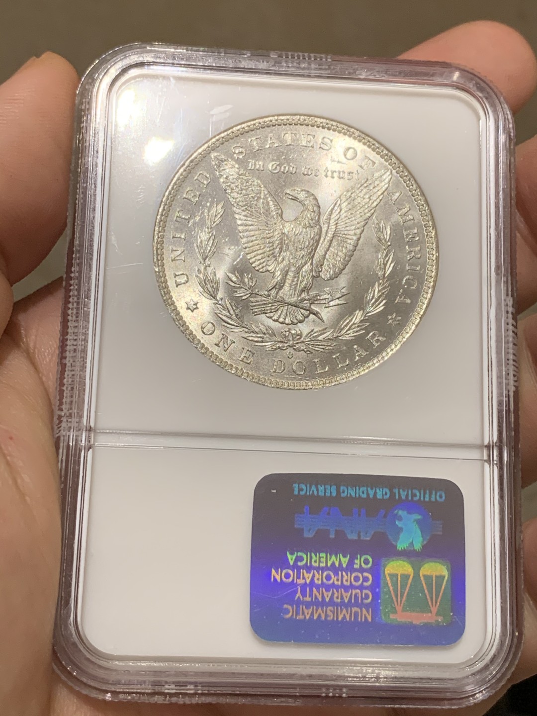 《竞宝斋》中天佳节（端午节特拍）6月12日-周日-第64场 NGC-MS65 美国1883 O版摩根 光度很不错 凝霜白净 老盒保存的这么好不容易