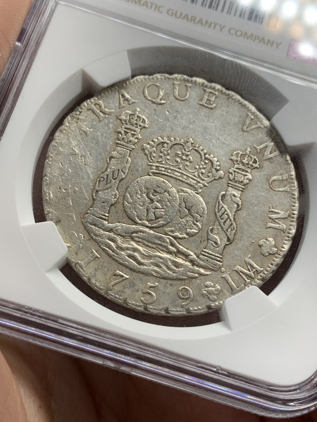 《竞宝斋》中天佳节（端午节特拍）6月12日-周日-第64场 NGC-AUD   秘鲁地球双柱 1759  双点版  8里亚尔    中早期地球  秘鲁地球相对少见  SBP拍卖都是七八百刀