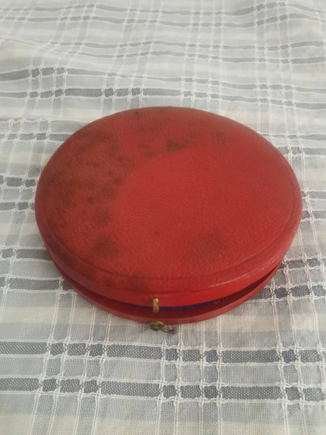 好章还需好盒衬 1897年法国摄影协会银章