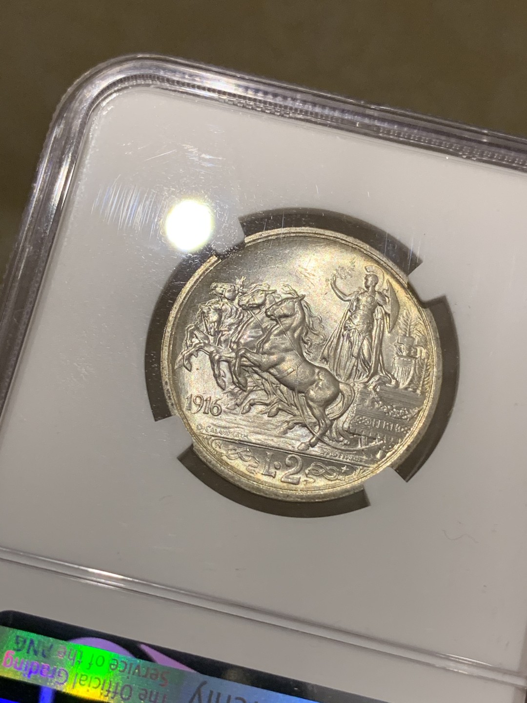 《竞宝斋》中天佳节（端午节特拍）6月12日-周日-第64场 NGC-MS64 意大利 1916R 2里拉银币 胜利女神马车女神 背面细节完好清晰 顶级品相！可以收藏