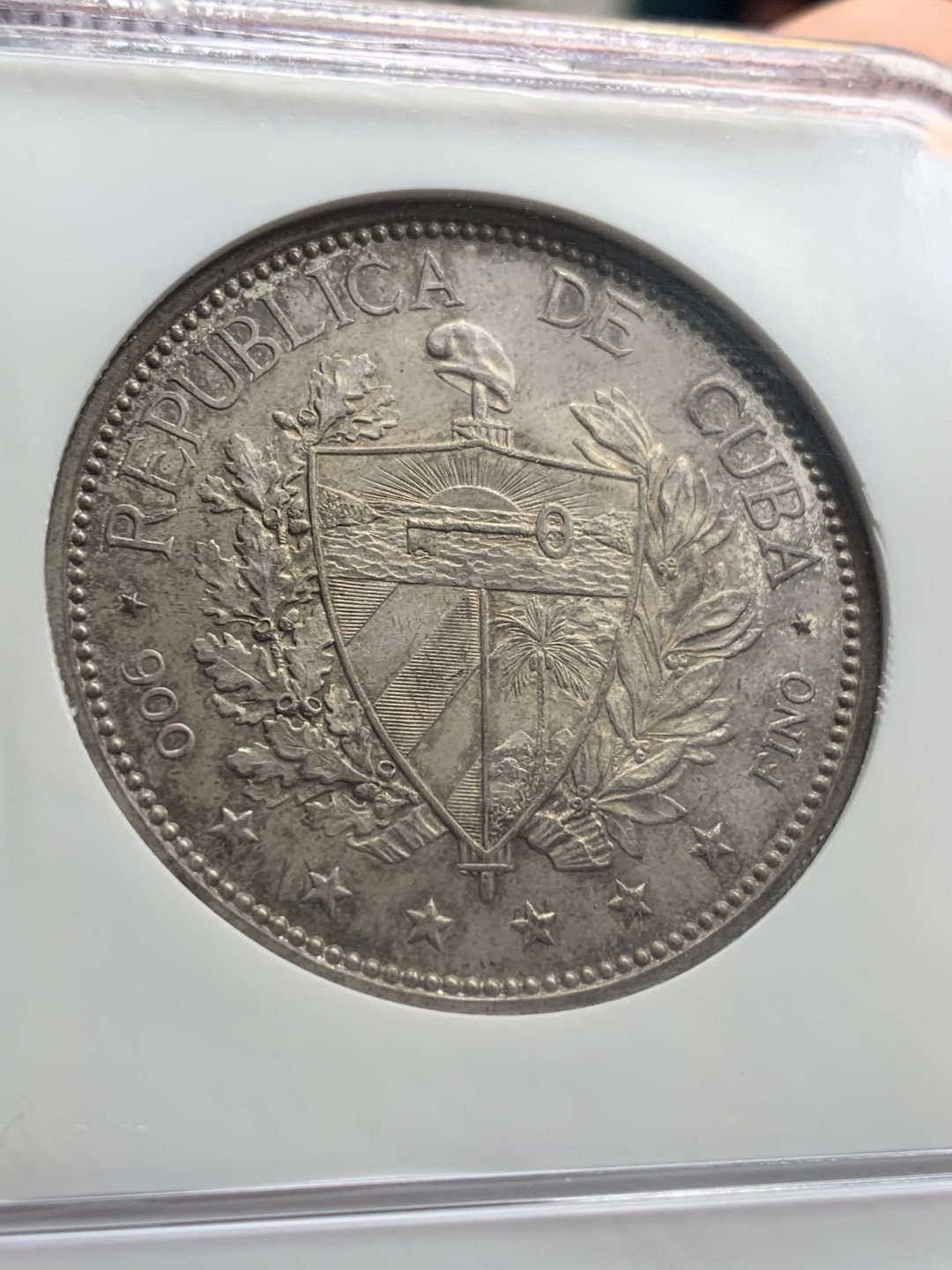 《竞宝斋》中天佳节（端午节特拍）6月12日-周日-第64场 NGC MS64 古巴  1897年 女神 1比索银币 双面均匀的深咖色包浆 1897年古巴独立爱国者在纽约制作的第一枚纪念银币 第一次在钱币上出现古巴盾徽图案 具有非凡意义