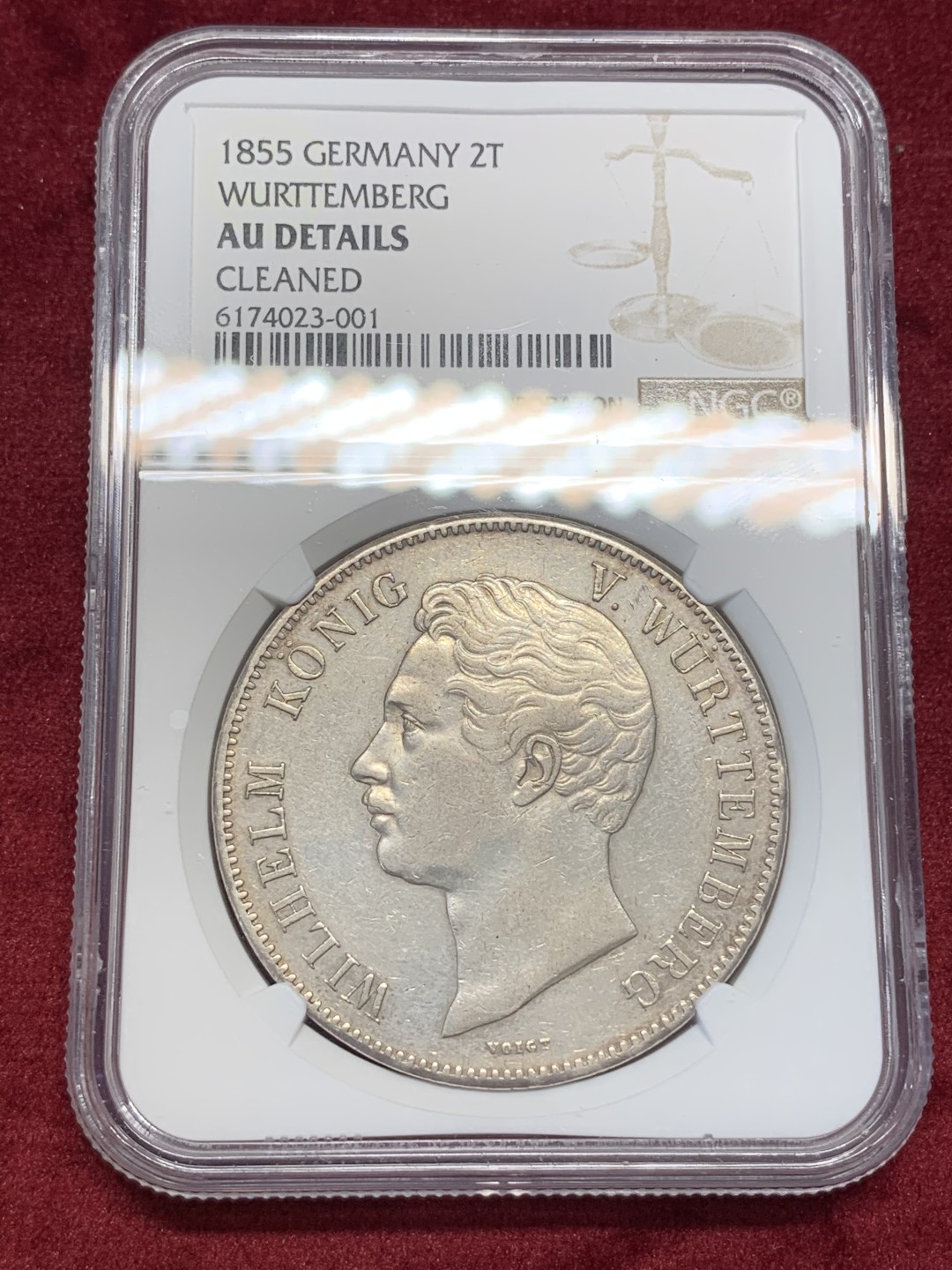 《竞宝斋》中天佳节（端午节特拍）6月12日-周日-第64场 NGC AU 德国 1855年 符腾堡 2泰勒 37克的大银币 细节非常不错，背面淡金色包浆 人物状态也不错
