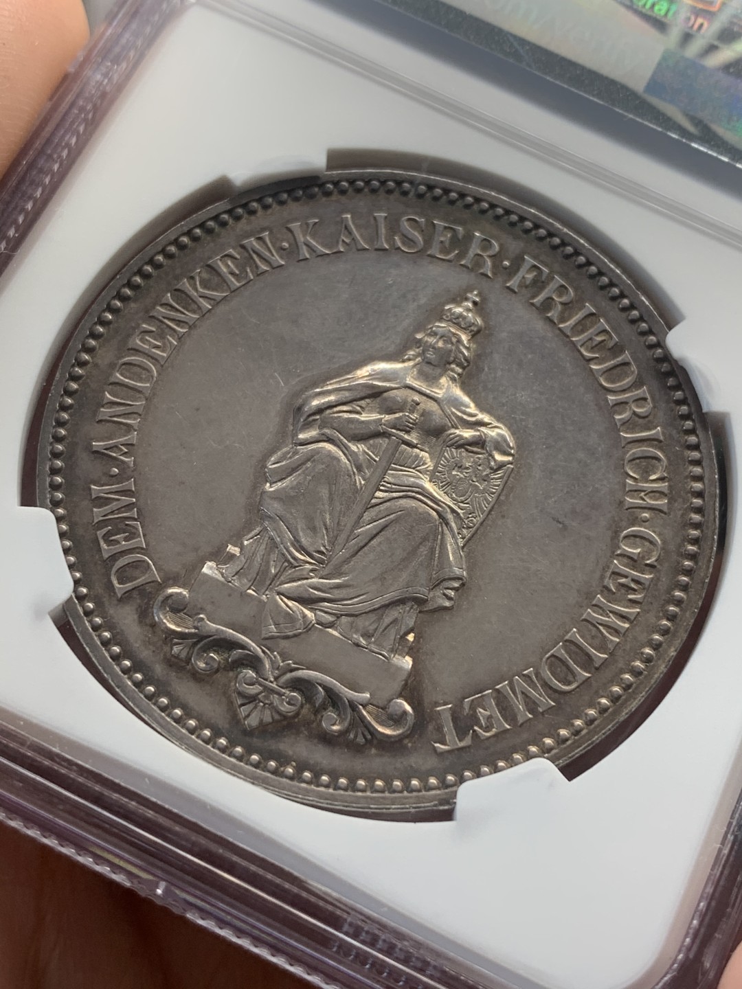 《竞宝斋》中天佳节（端午节特拍）6月12日-周日-第64场 NGC MS61 德国1888年 腓特烈三世逝世 日耳曼妮娅 纪念大银章 41MM 32克 首见   和1888三皇5马克绝配