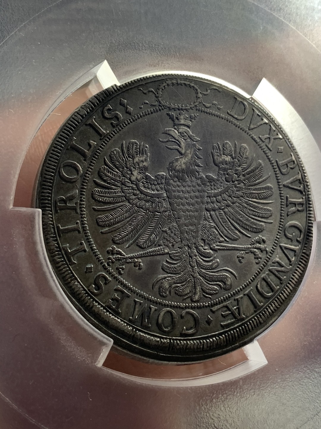 《竞宝斋》中天佳节（端午节特拍）6月12日-周日-第64场 PCGS AU50 神圣罗马帝国 1626年 利奥波德五世和美第奇大公大婚 2泰勒银币（重57） 纯黑深五彩包浆 没有铸裂，双面全深打 难得品相