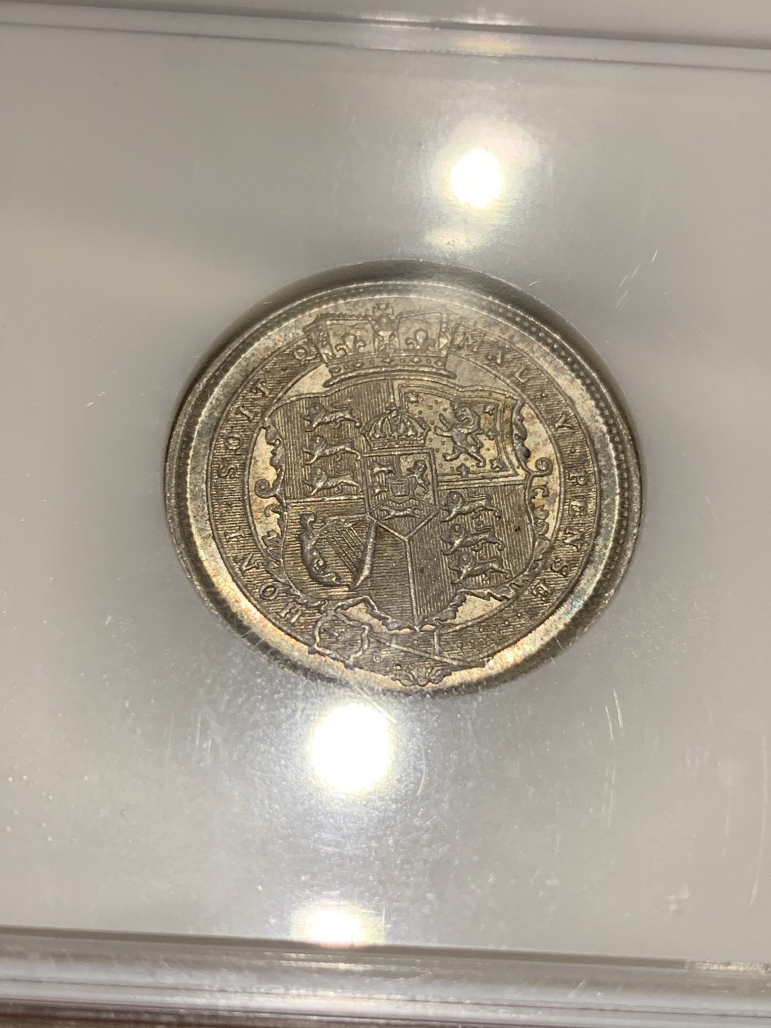 《竞宝斋》中天佳节（端午节特拍）6月12日-周日-第64场 NGC-MS66 英国 1819年 乔治三世 1先令银币 老盒 顶级分数 活生生的打出了PL的质感