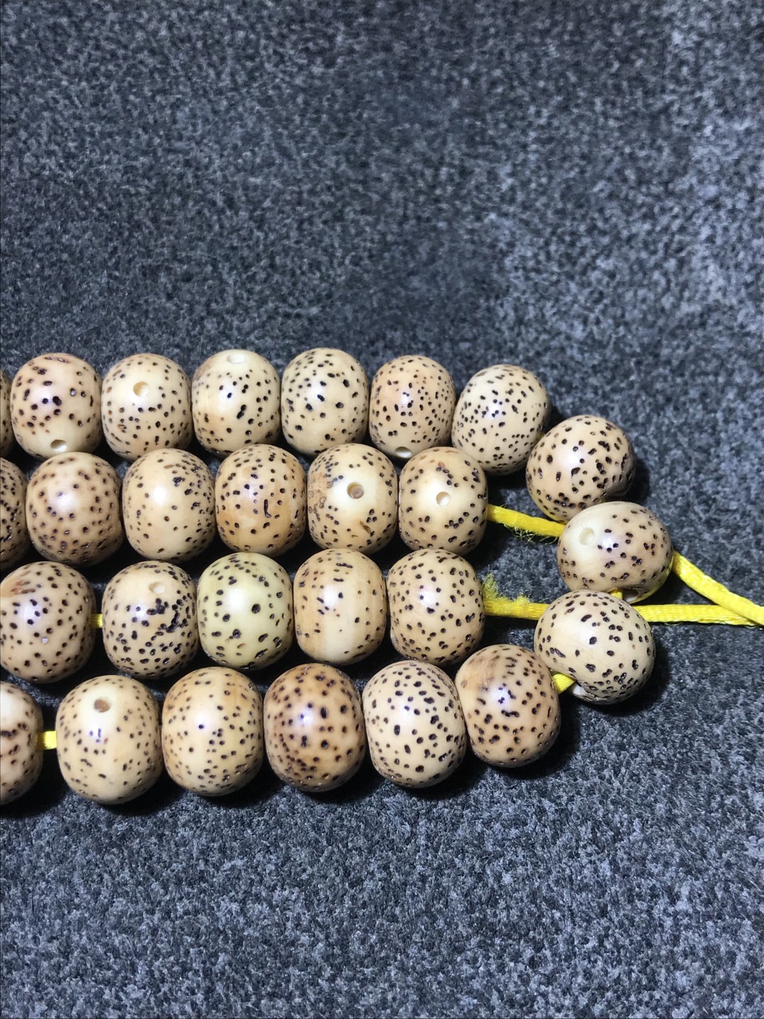 星月菩提108苹果圆手串一条，