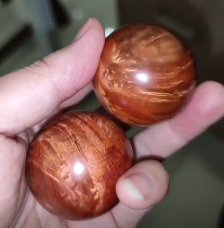 精品火琉璃满花保健球