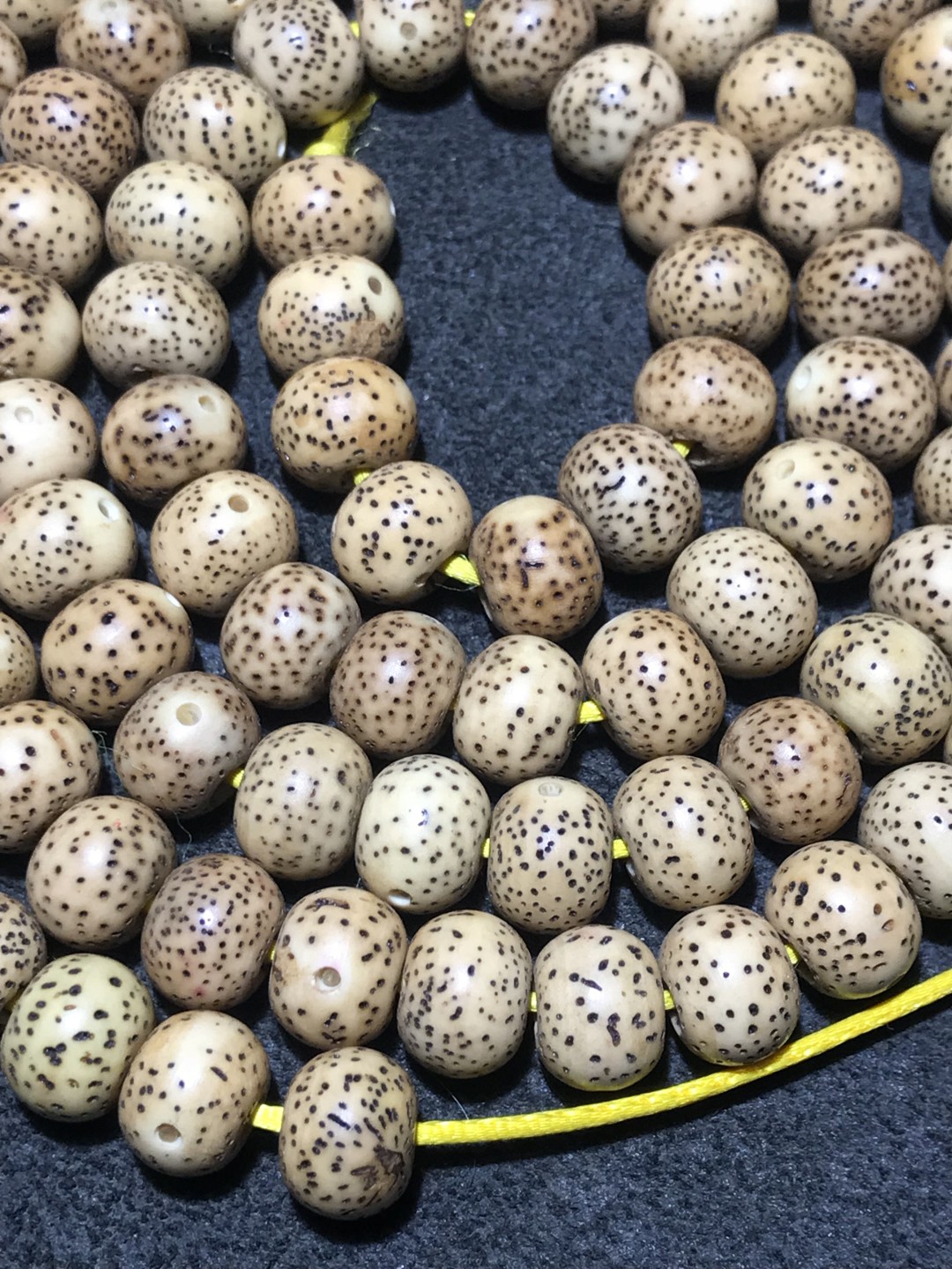 星月菩提108苹果圆手串一条，
