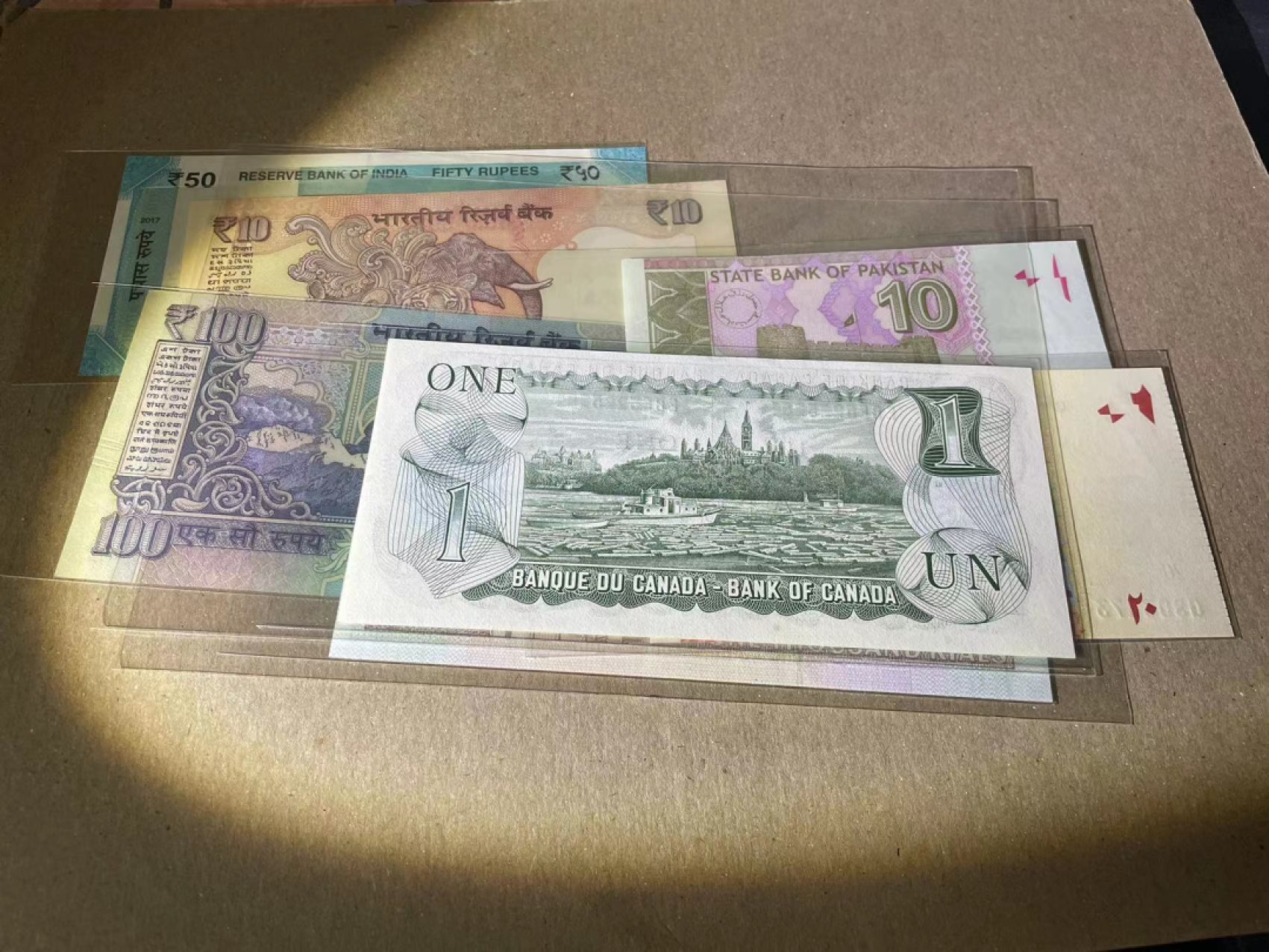 【Blue Auction】✨世界纸币精拍第192期——大蚂蚁&大胡子 【一组7张】印度、巴基斯坦、加拿大纸币一组 全新UNC