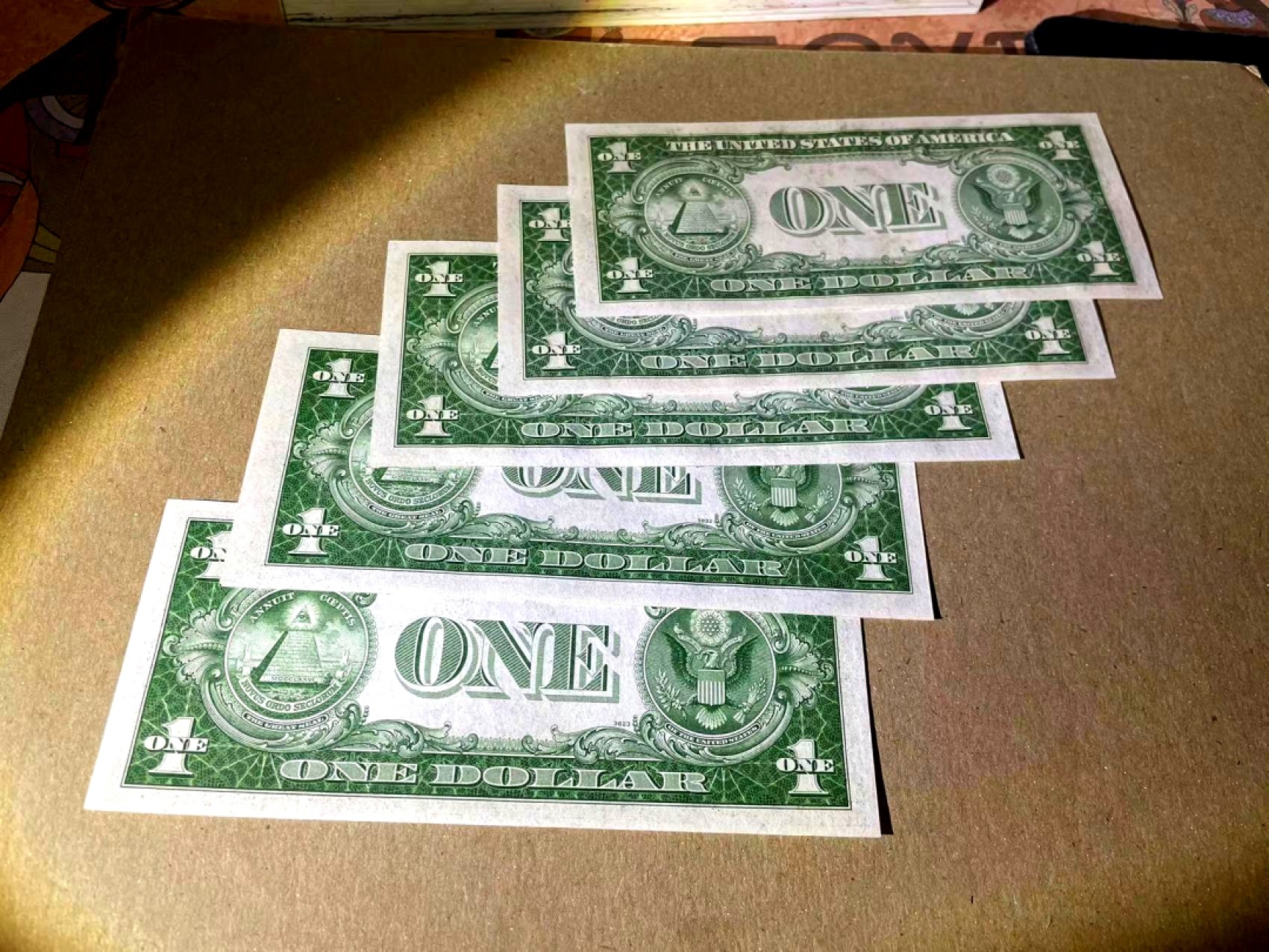 【Blue Auction】✨世界纸币精拍第192期——大蚂蚁&大胡子 【一组5张】美国 1935B 1美金 银币券 全新UNC