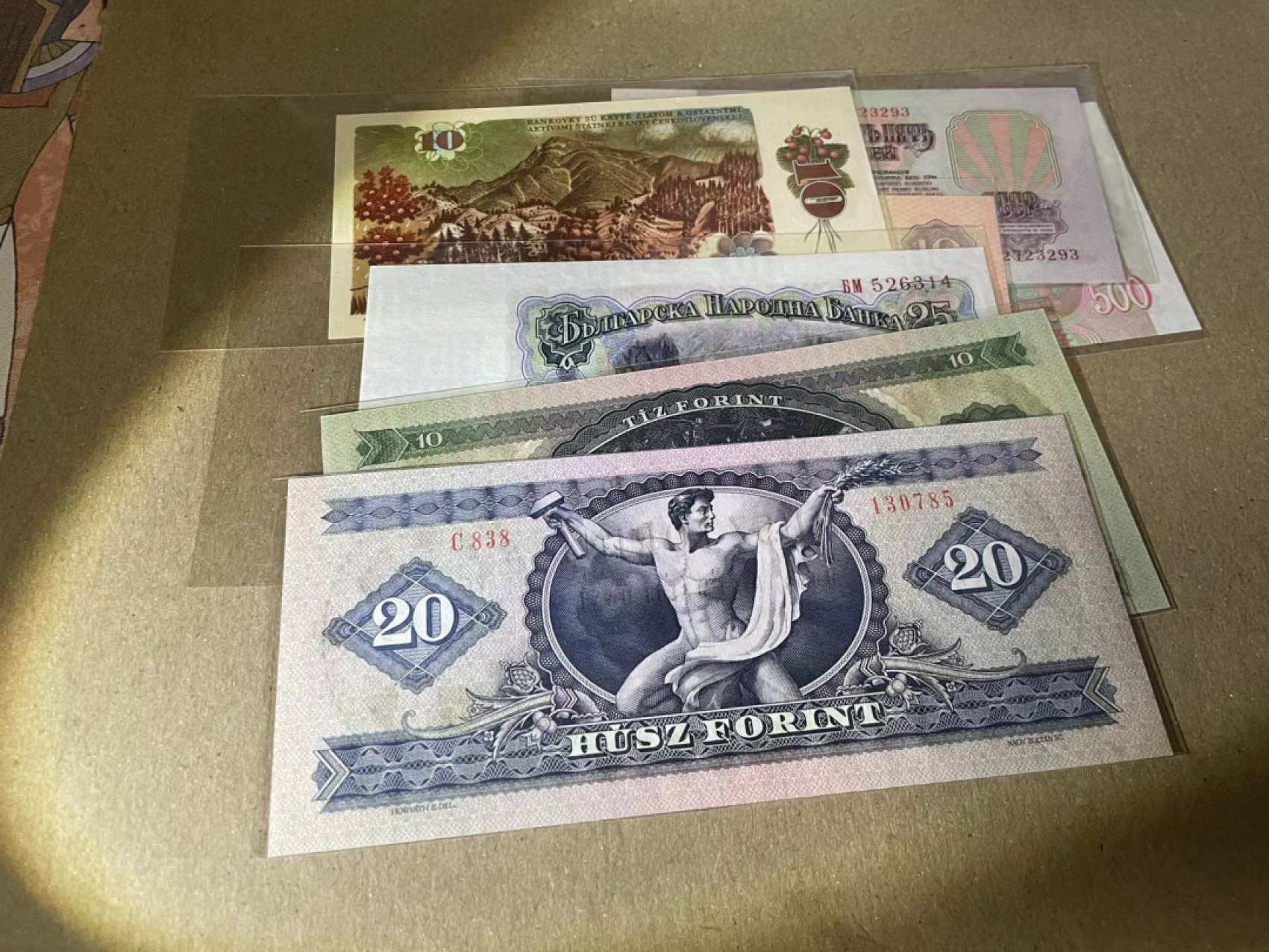 【Blue Auction】✨世界纸币精拍第192期——大蚂蚁&大胡子 【一组7张】匈牙利、捷斯、保加利亚、俄罗斯纸币一组 全新UNC