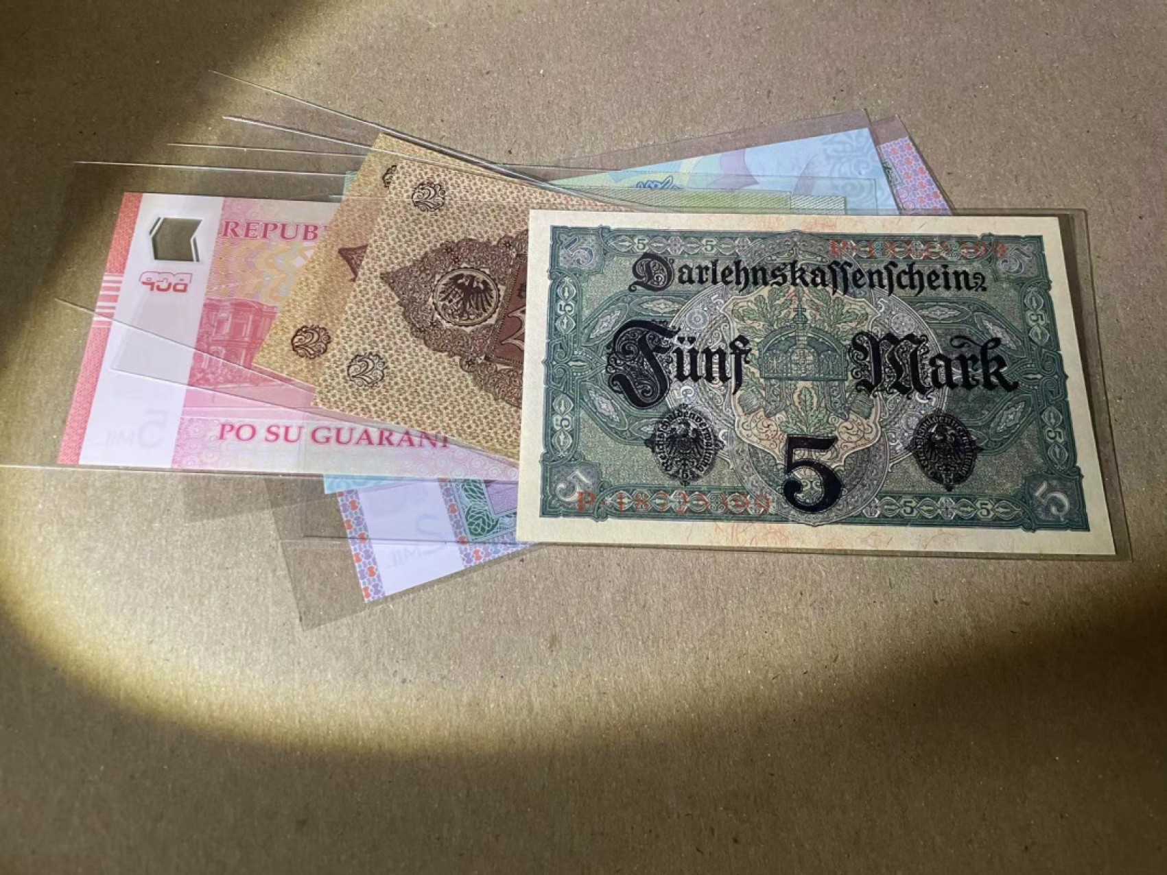 【Blue Auction】✨世界纸币精拍第192期——大蚂蚁&大胡子 【一组7张】多国纸币一组 全新UNC