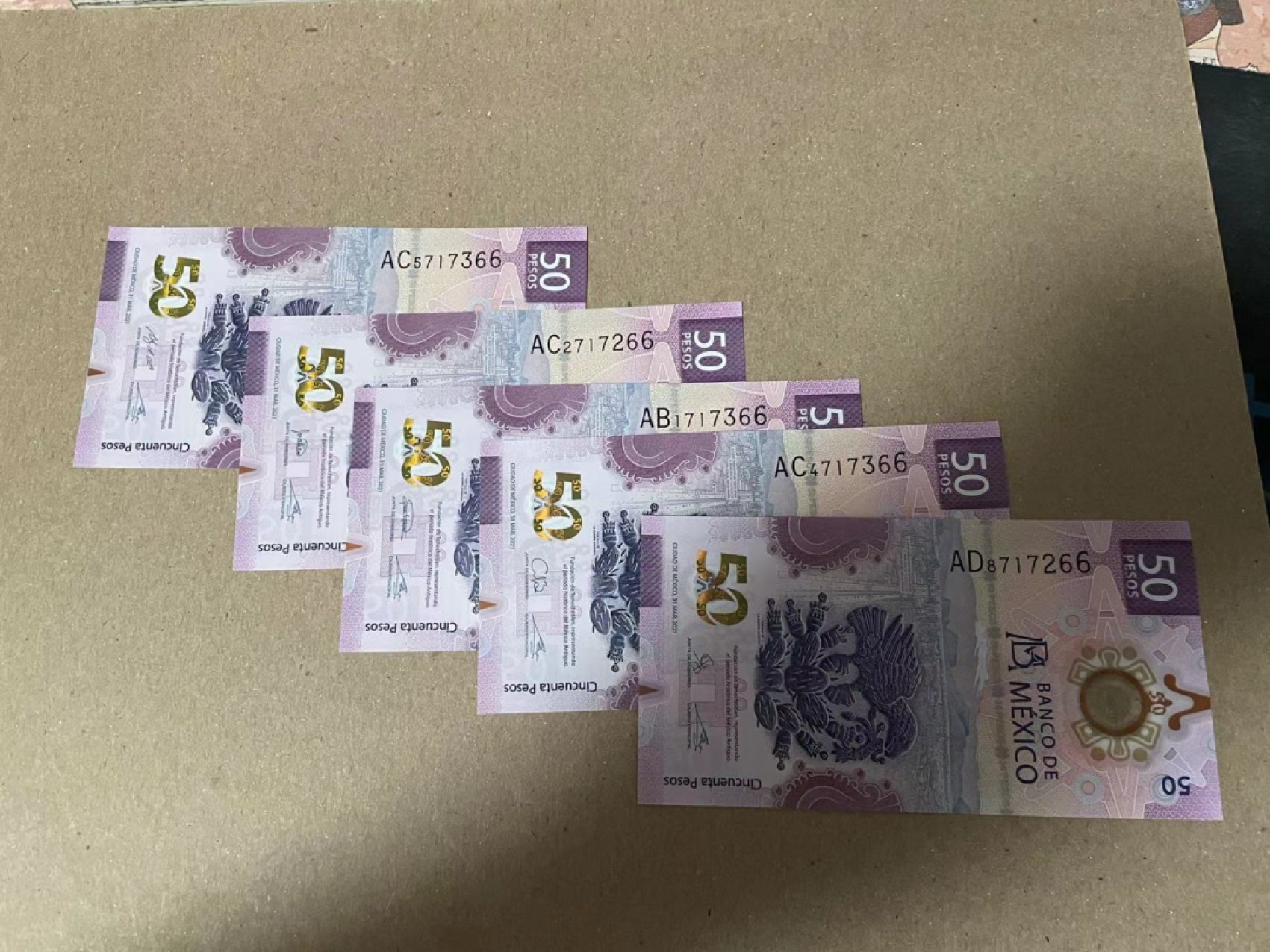 【Blue Auction】✨世界纸币精拍第192期——大蚂蚁&大胡子 【66尾同 5种不同签名 年度最佳纸币】墨西哥2021年50比索 全新UNC