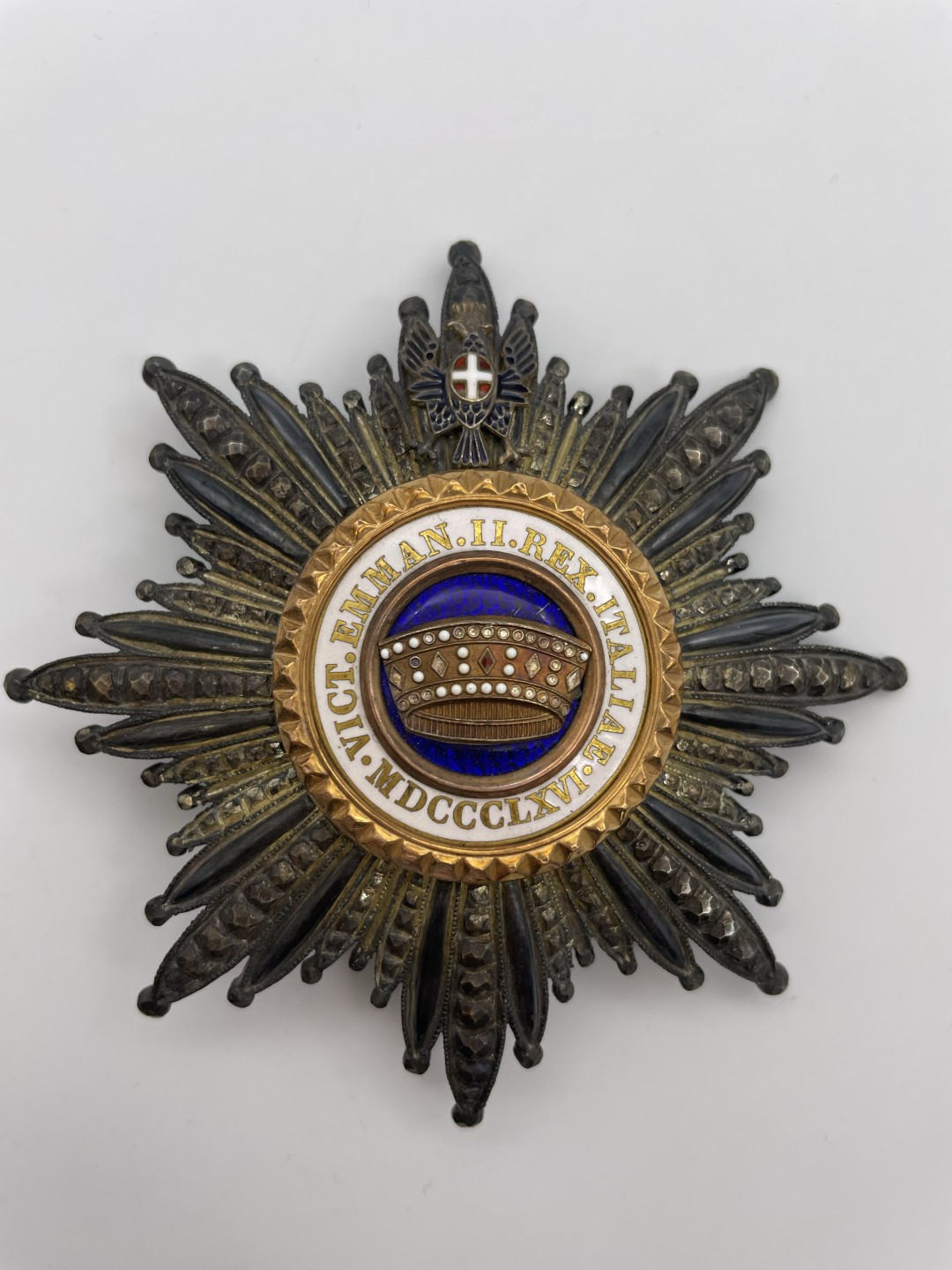 勋章奖章交易所6月18日英王专场 意大利大十字级王冠勋章