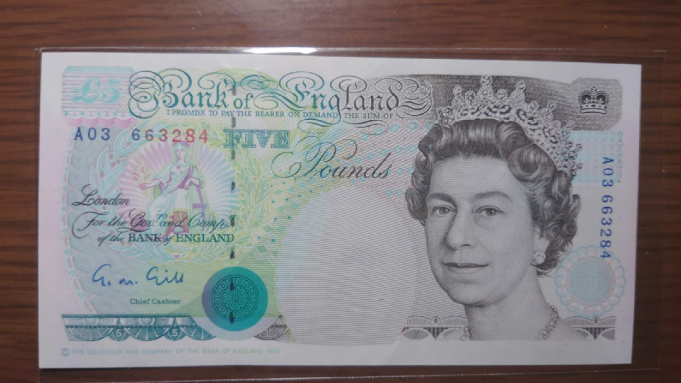 【囧羊收藏】精选微拍第46期暨2022年第三期  港澳台和外币 1990年英国E序列5镑初版 皇冠版 A03冠全新UNC