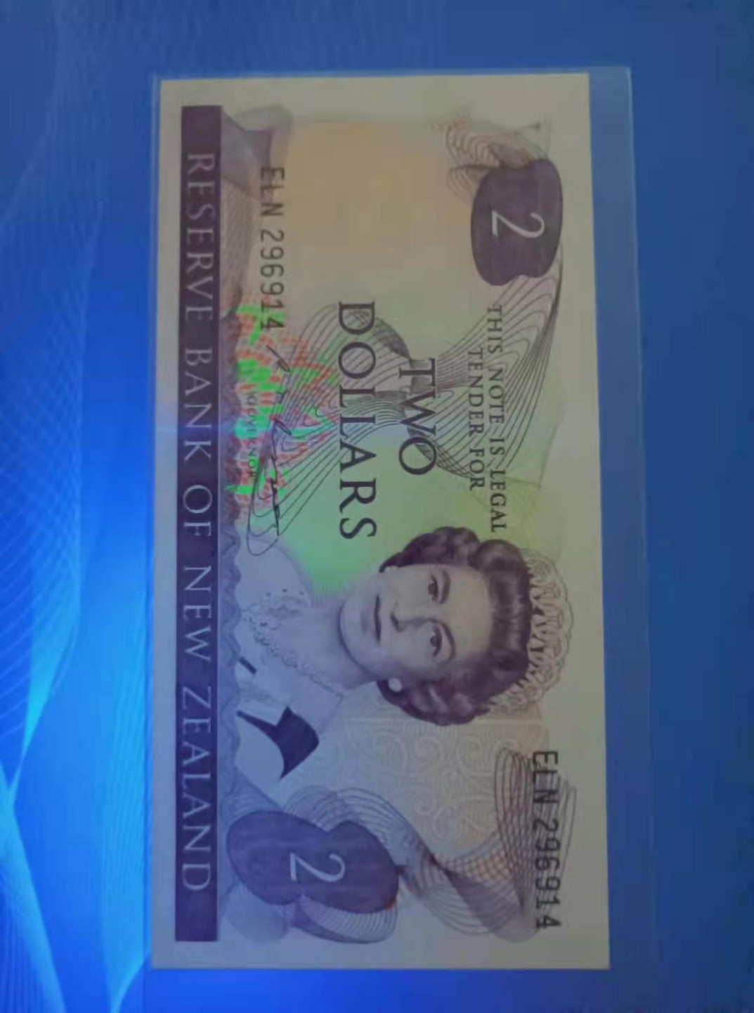 Chase Auction 第13期 - - 中外纸币、民国钞联拍！ 新西兰早期版别女王2元ELN292614全新UNC，佰利兹女王2元2014年DM730306、730303，DR173103，UNC四枚同拍，如图发货！