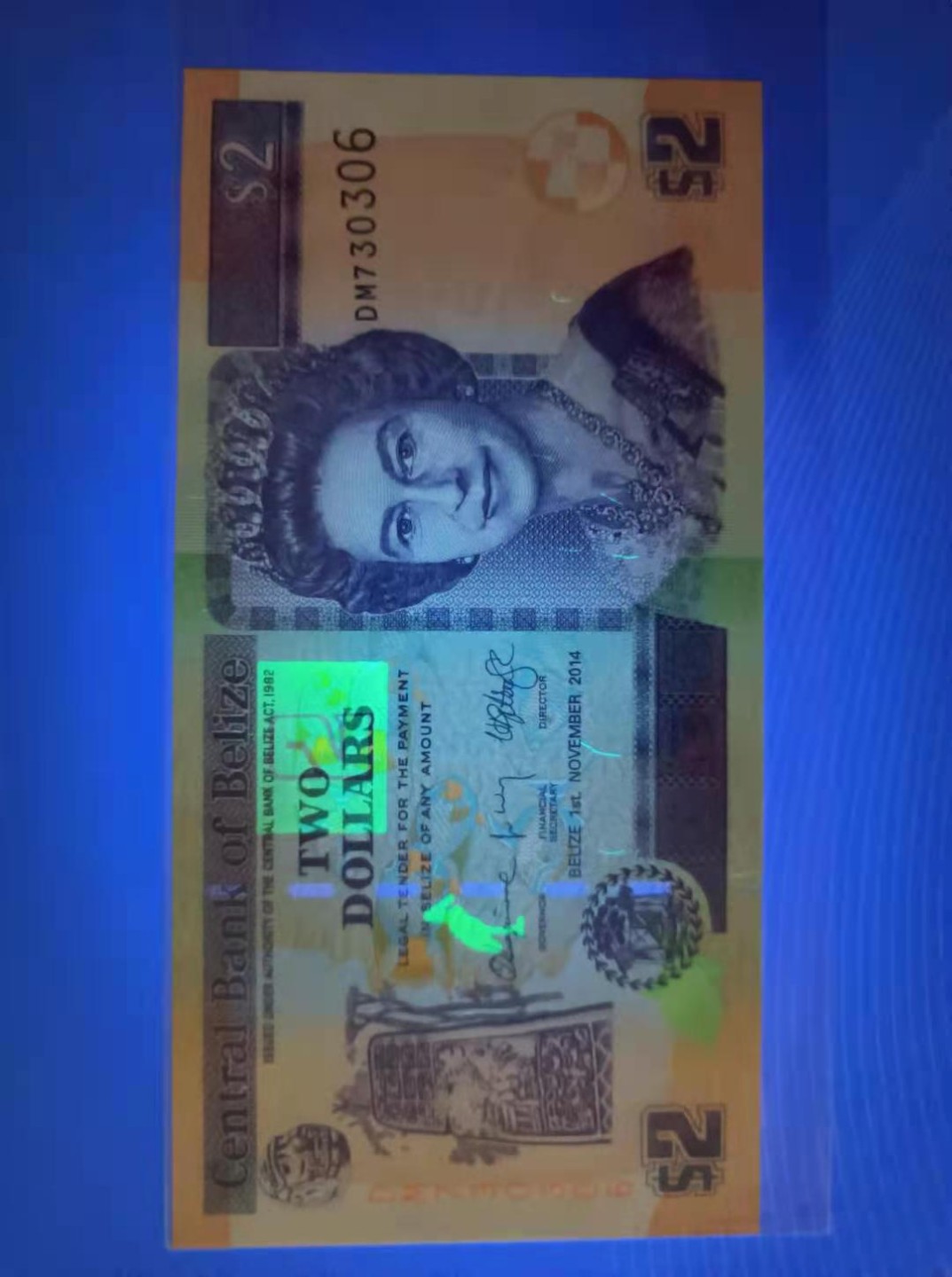 Chase Auction 第13期 - - 中外纸币、民国钞联拍！ 新西兰早期版别女王2元ELN292614全新UNC，佰利兹女王2元2014年DM730306、730303，DR173103，UNC四枚同拍，如图发货！