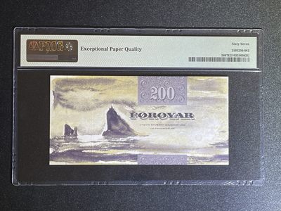 《张总收藏》61期——冠军外币 法罗群岛200克朗 PMG67E 2002年初版 细安全线版
