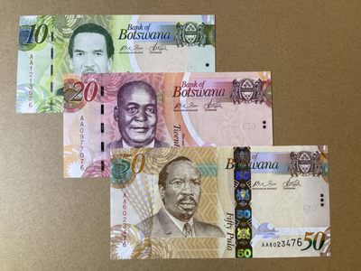 《张总收藏》61期——冠军外币 (3张一组)博兹瓦纳10、20、50元3张 UNC 2009年 全AA冠尾76