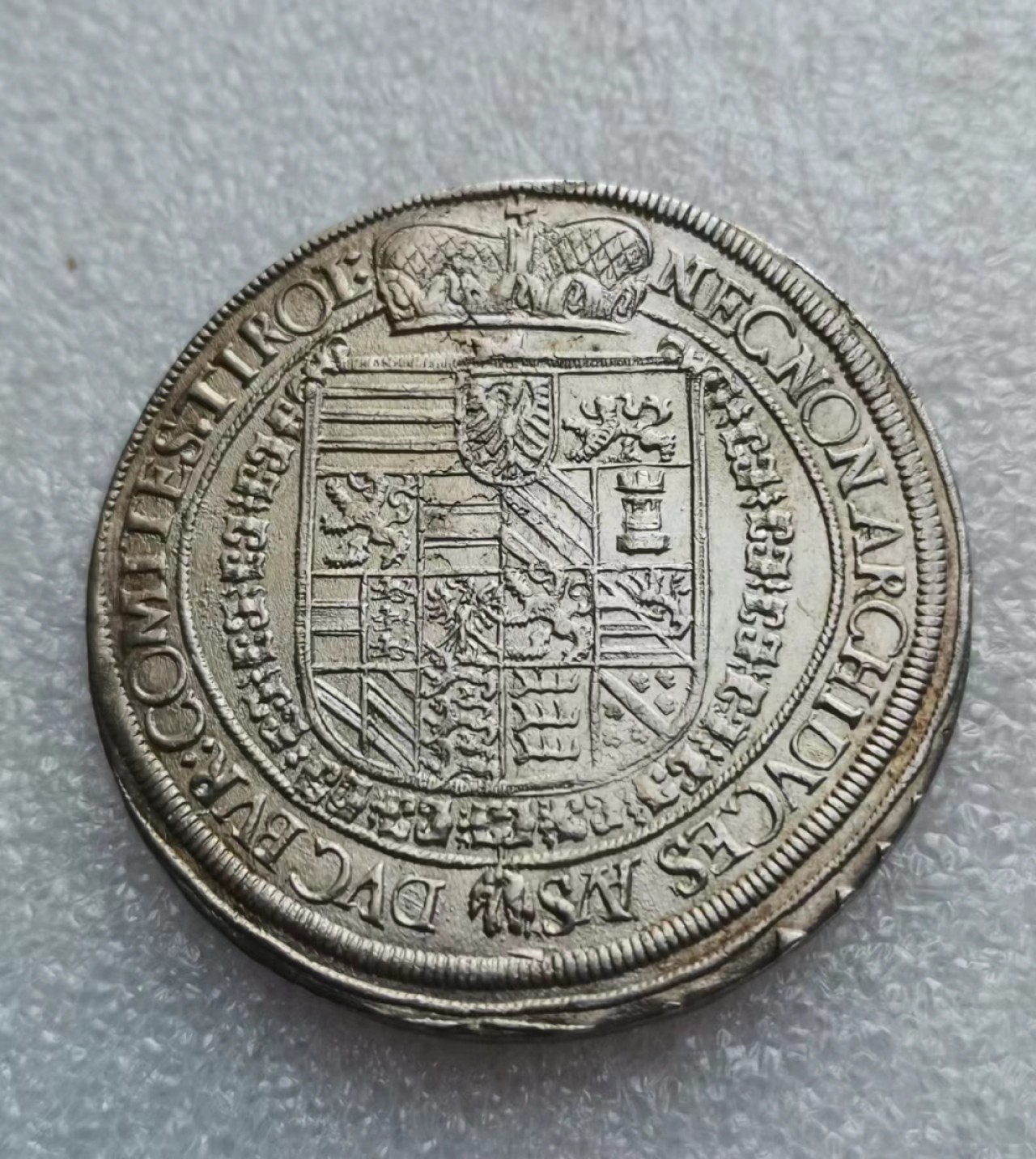 瓶子🏺第43期拍卖会 神圣罗马帝国1621年斐迪南二世1泰勒大银币 稀少版