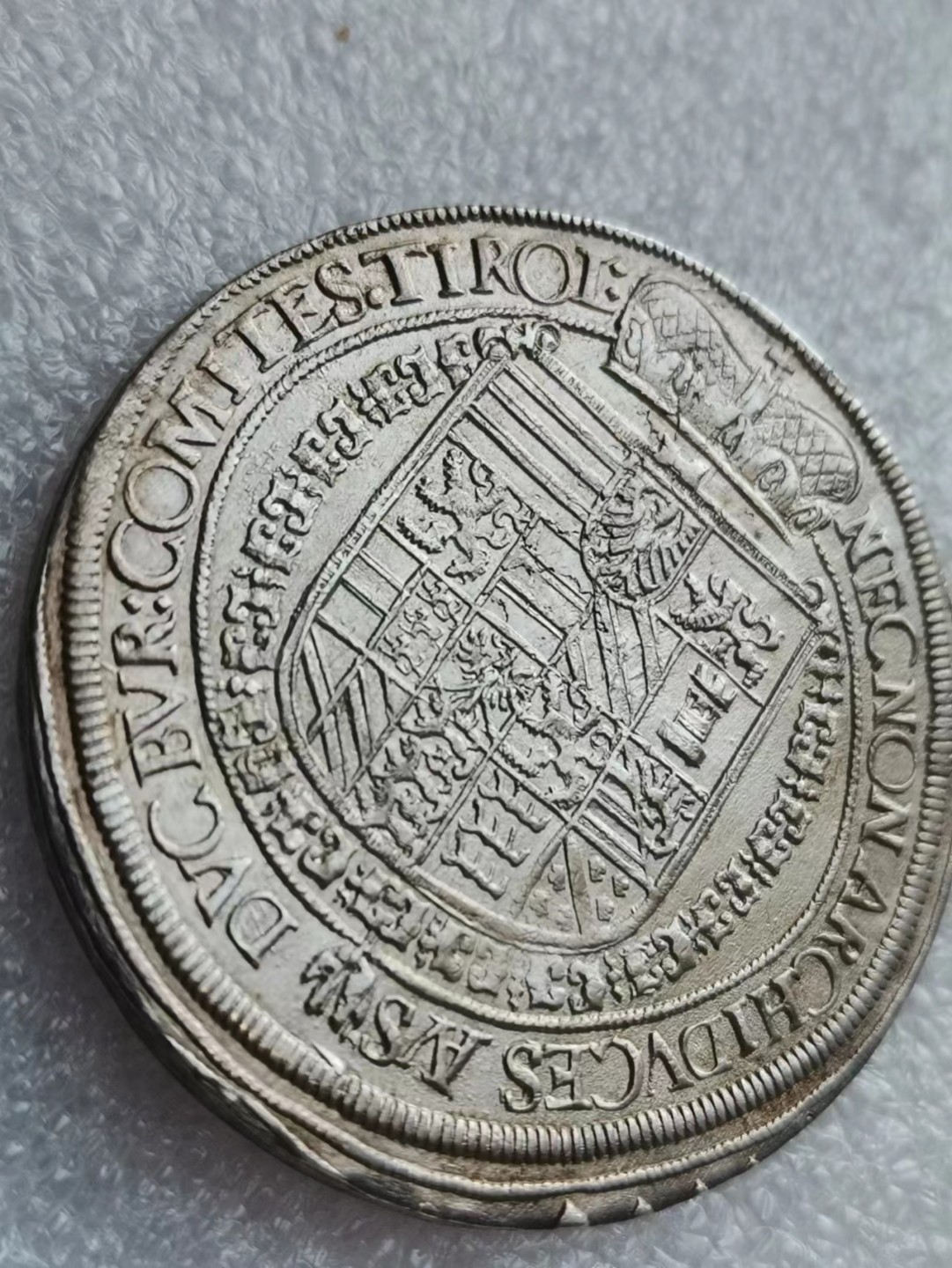 瓶子🏺第43期拍卖会 神圣罗马帝国1621年斐迪南二世1泰勒大银币 稀少版