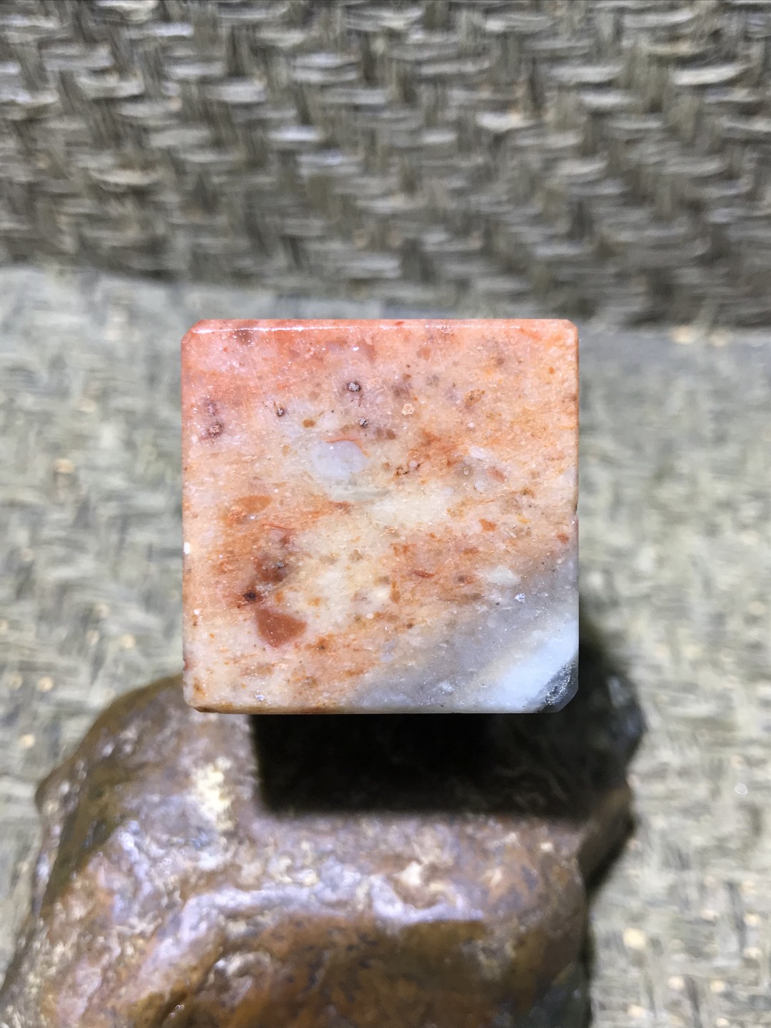 寿山芙蓉冻石大随形素章一方