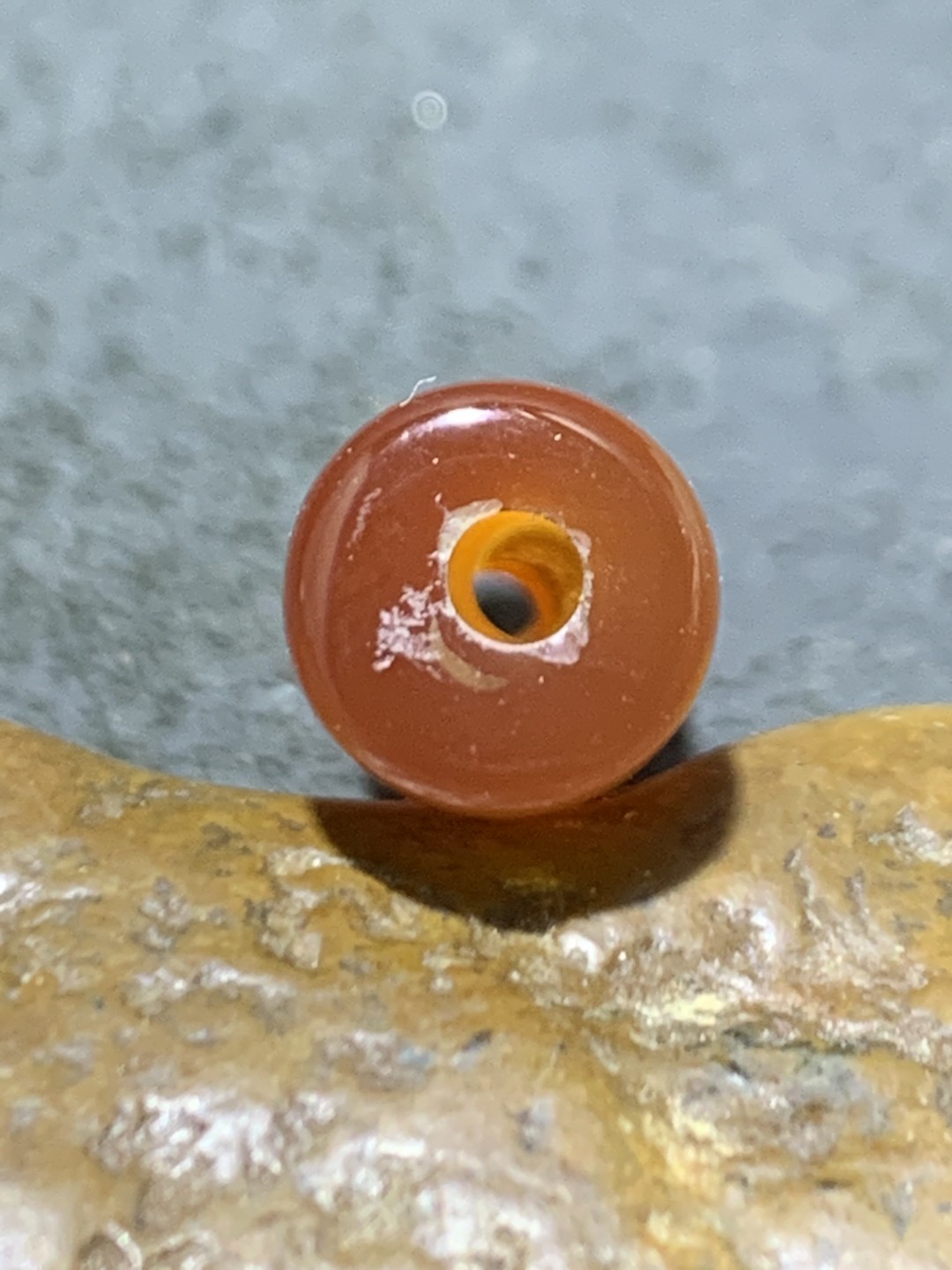 精美千层纹缠丝玛瑙直桶，桶珠一个