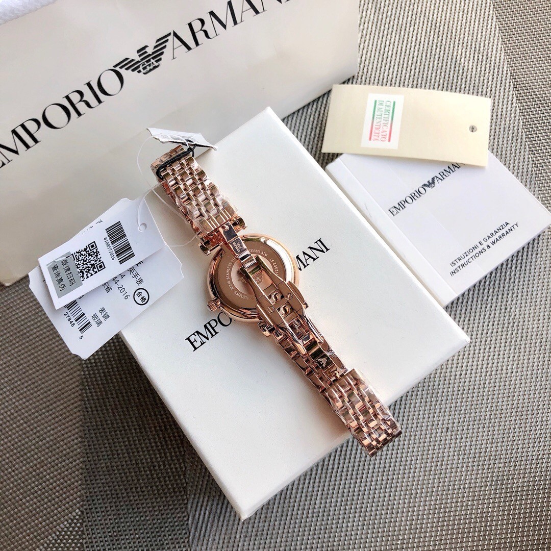 阿玛尼Armani手表官方正品授权 全国联保 支持专柜验货 Armani 阿玛尼女表。满天星 小仙女必备！型号AR11244、表盘32mm 完美尺寸！（配防伪标签，防伪二维码。全套专柜包装）