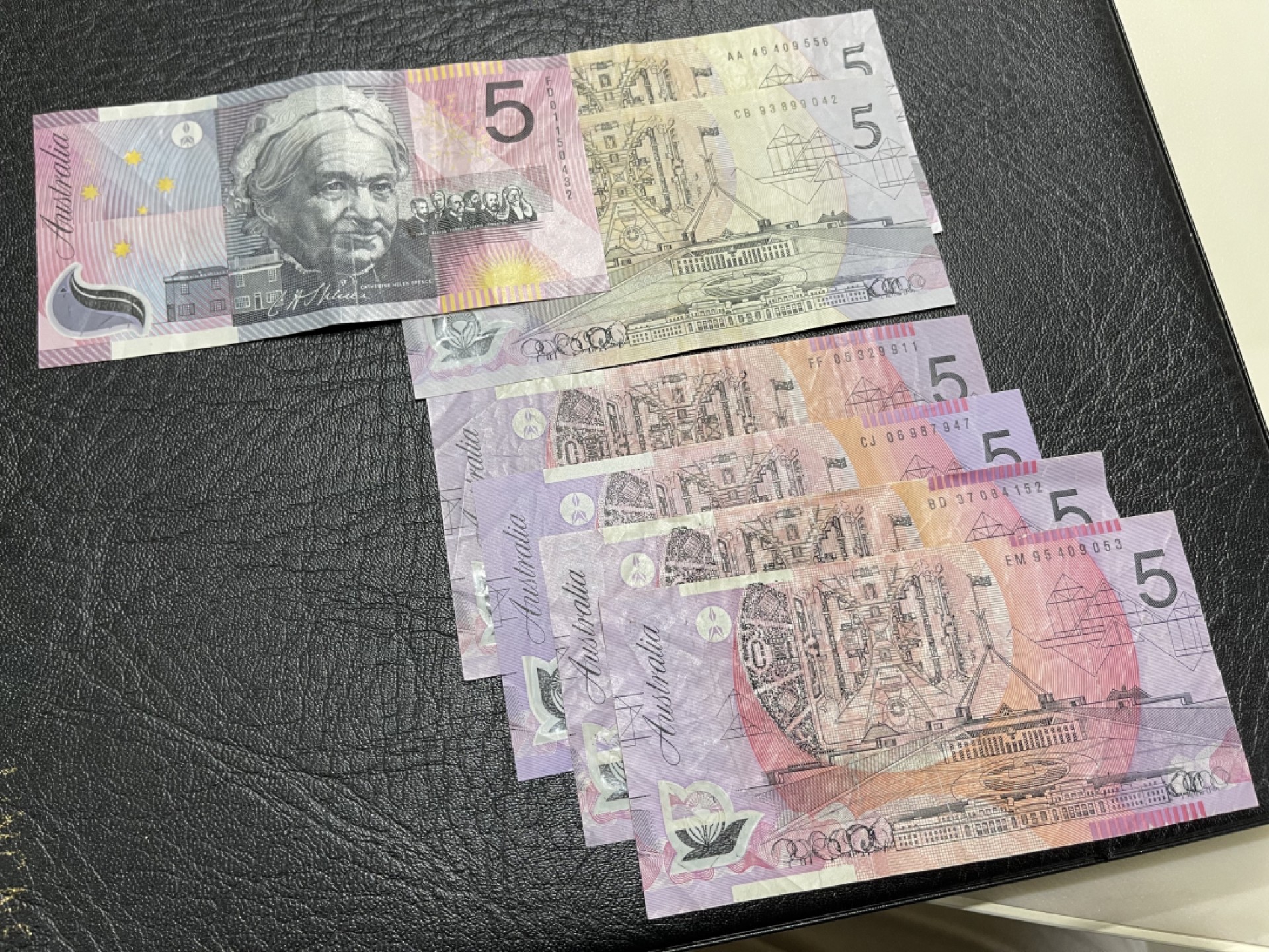 《外钞收藏家》第一百八十三期拍卖 澳大利亚5元塑料钞 共7张 流通品相