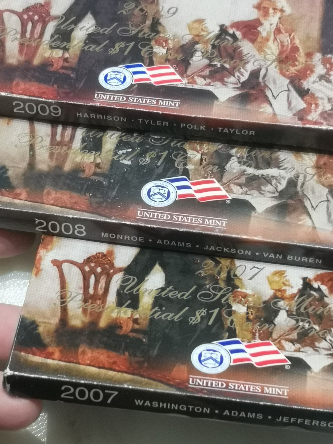 《外钞收藏家》第一百八十三期拍卖 美国总统纪念币 三组共12枚 精装盒子