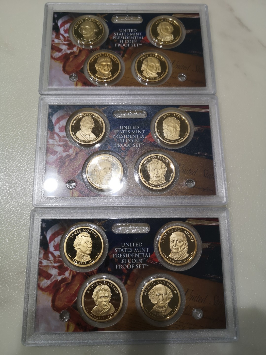 《外钞收藏家》第一百八十三期拍卖 美国总统纪念币 三组共12枚 精装盒子