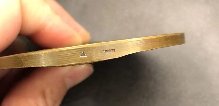 第七期新艺术麦朵尔 让威尔浓名作