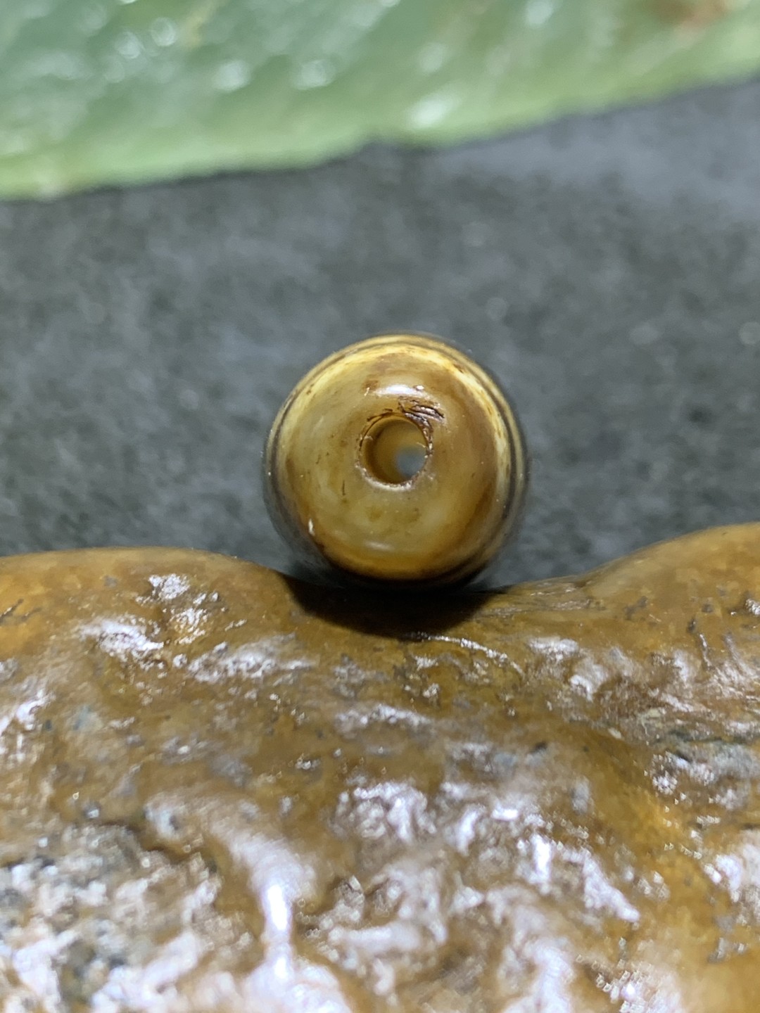 仅此一颗，精美两眼玛瑙天珠一颗，