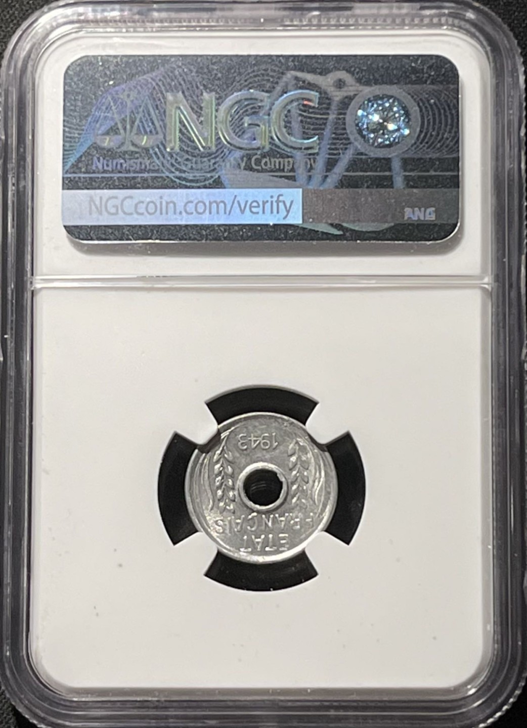 紫瑗钱币——第196期拍卖 法属印度支那 1943年 中孔 1分 铝币 NGC MS64