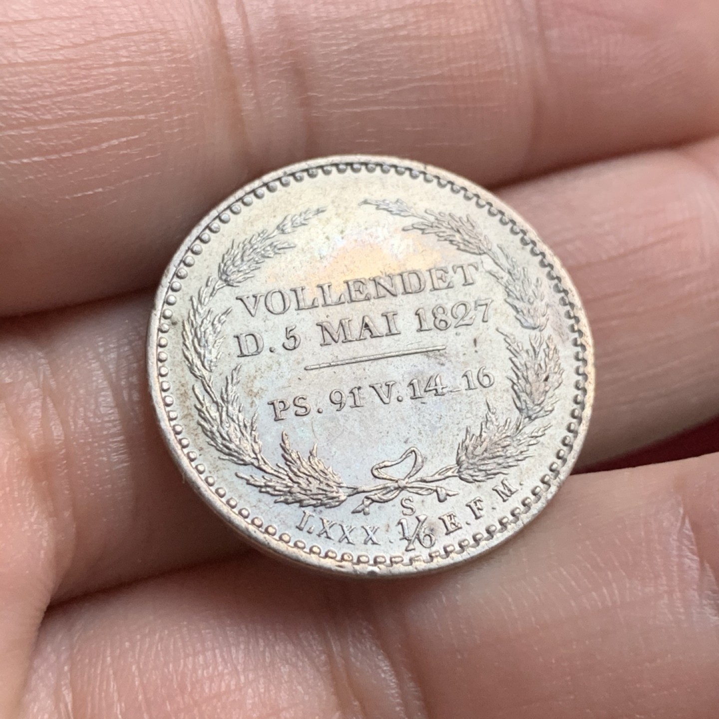 《竞宝斋》第66场-本周日，周一2场连拍（全场不限金额包邮） 萨克森1827年纪念国王逝世1/6泰勒，原银光，发丝清晰，状态不错 少见品种