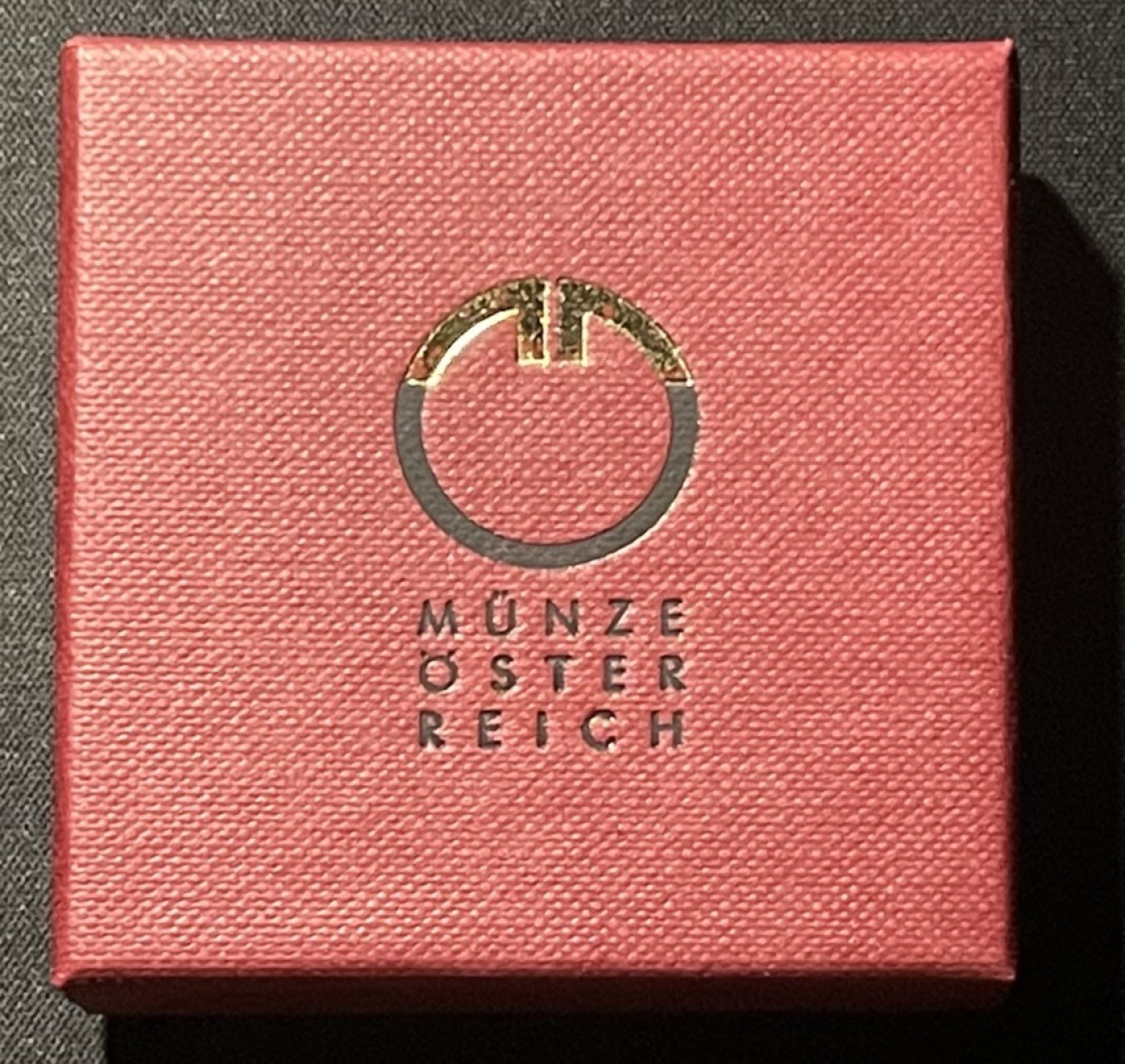 紫瑗钱币——第196期拍卖 奥地利 2004年 森梅林格铁路 150周年 25欧元 银铌纪念币  原盒证书