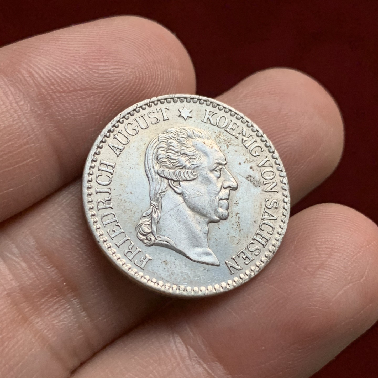 《竞宝斋》第66场-本周日，周一2场连拍（全场不限金额包邮） 萨克森1827年纪念国王逝世1/6泰勒，原银光，发丝清晰，状态不错 少见品种