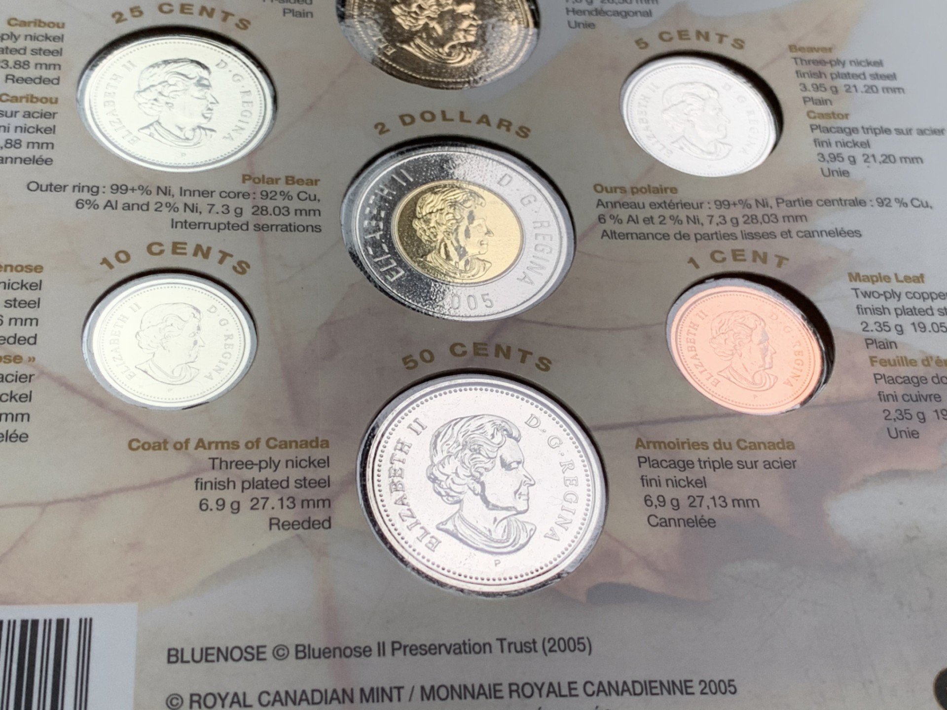 《竞宝斋》第66场-本周日，周一2场连拍（全场不限金额包邮） 两册 加拿大2005年 七枚装 封装套币 完美状态