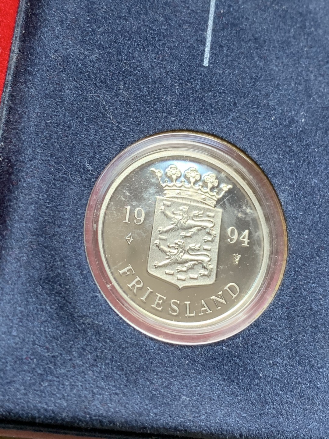《竞宝斋》第66场-本周日，周一2场连拍（全场不限金额包邮） PROOF 荷兰 1994年 原装皮质精制套币 十分少见的荷兰造币厂保存完好 证书在 proof套币品相完美 镜面照人 高级感十足